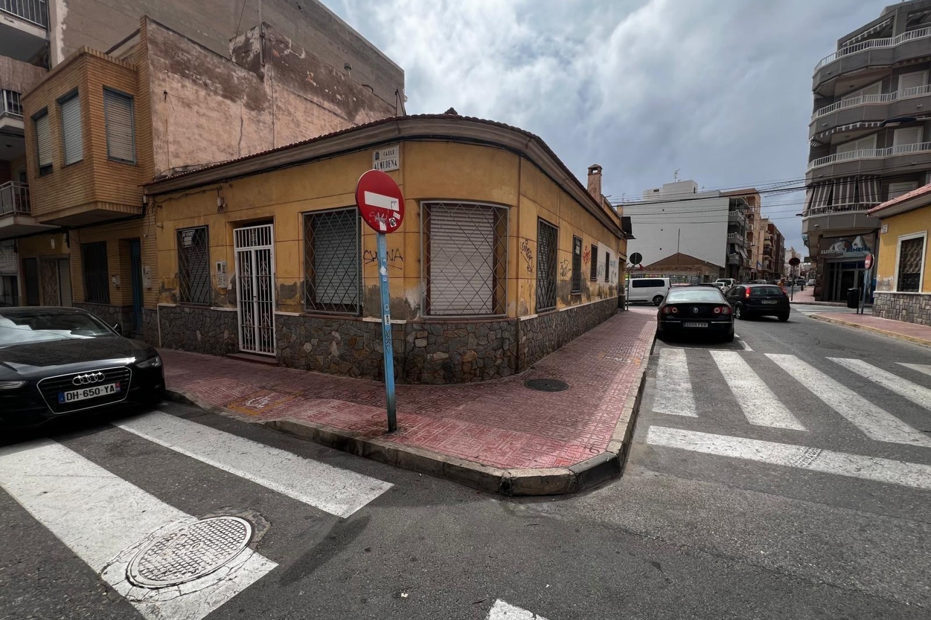 Resale - Grundstück / Land -
Torrevieja - Playa del Cura