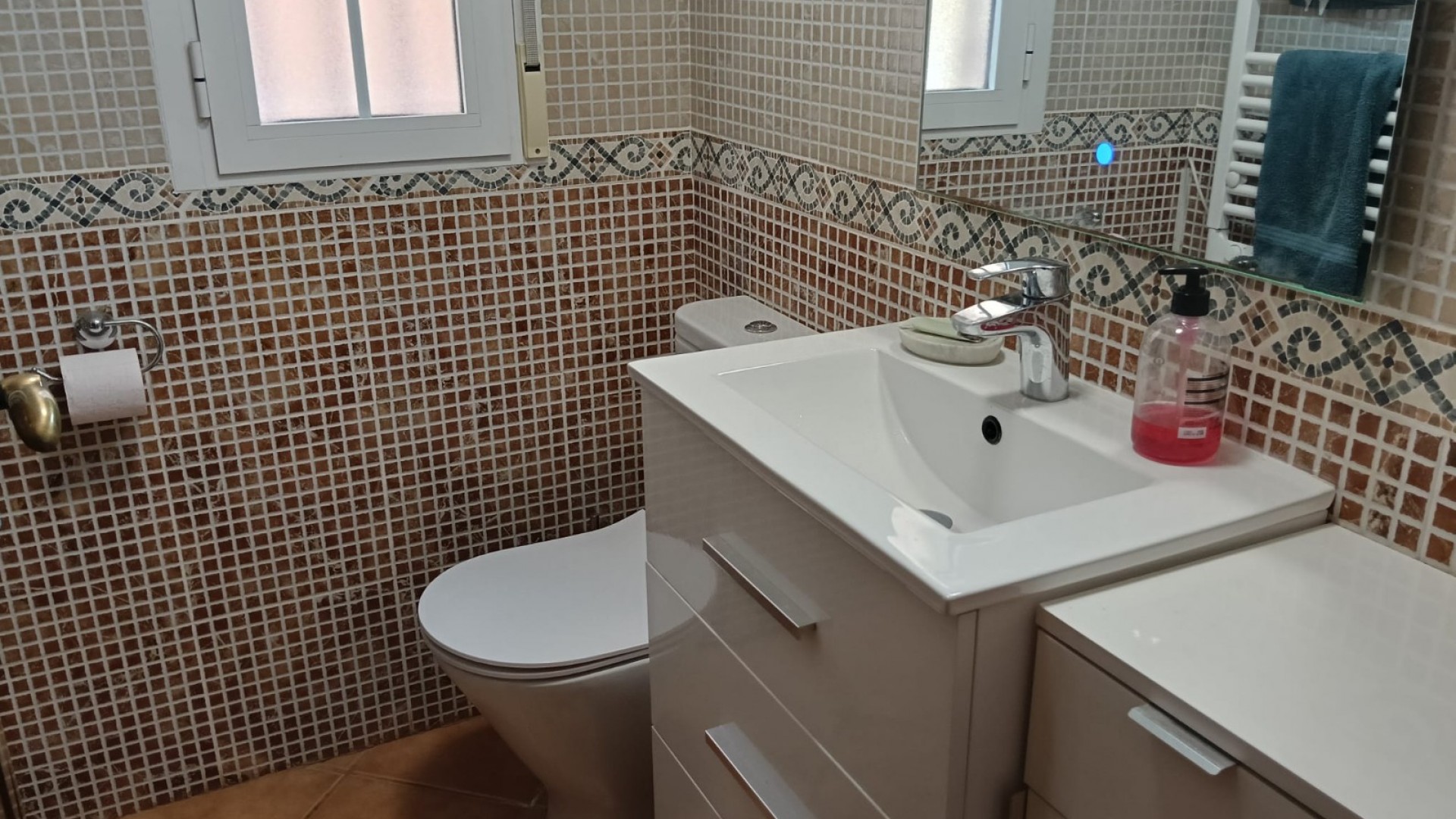 Resale - Haus - Freistehende Villa (4) -
Los Montesinos - La herrada