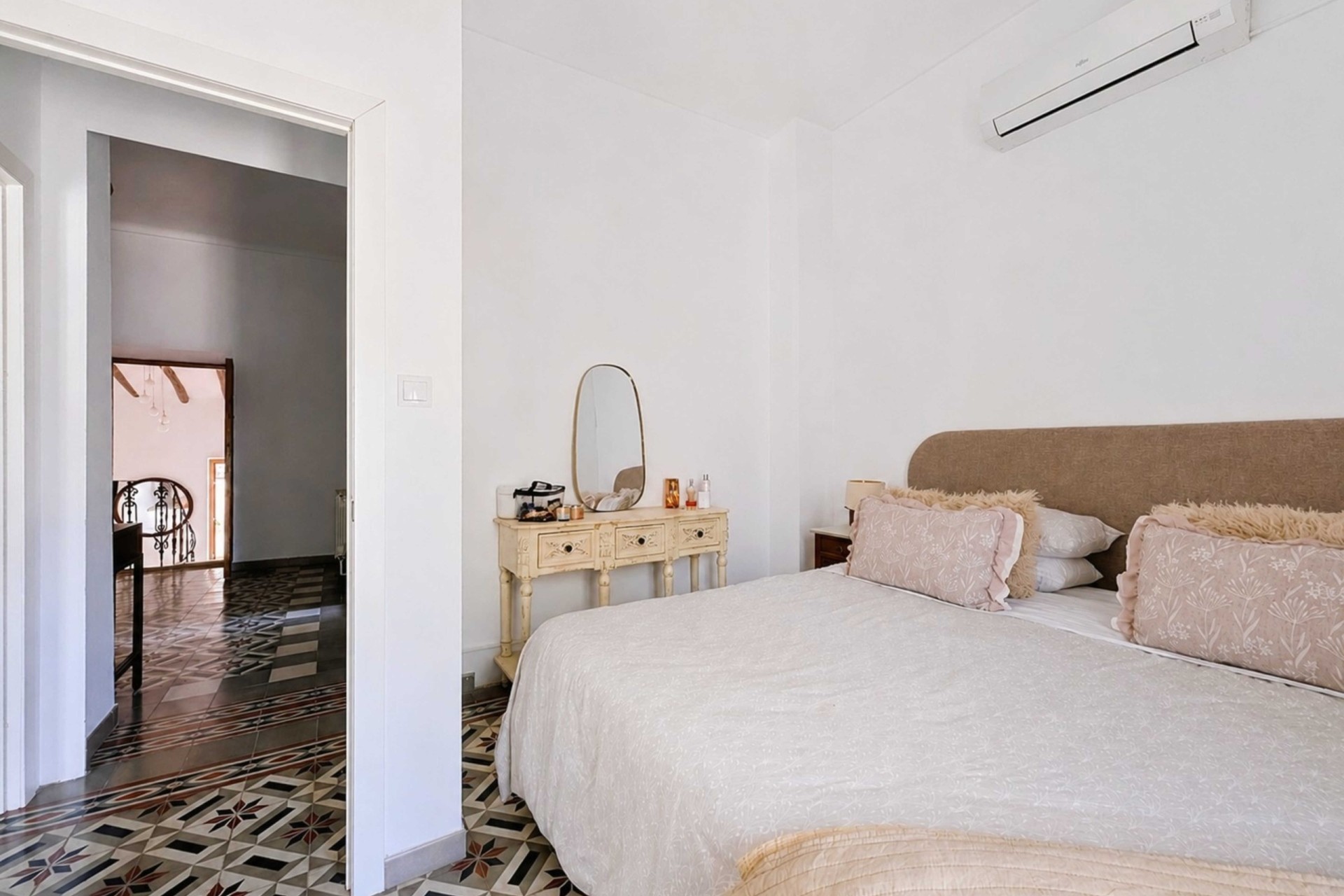 Resale - Herenhuis -
Pinoso
