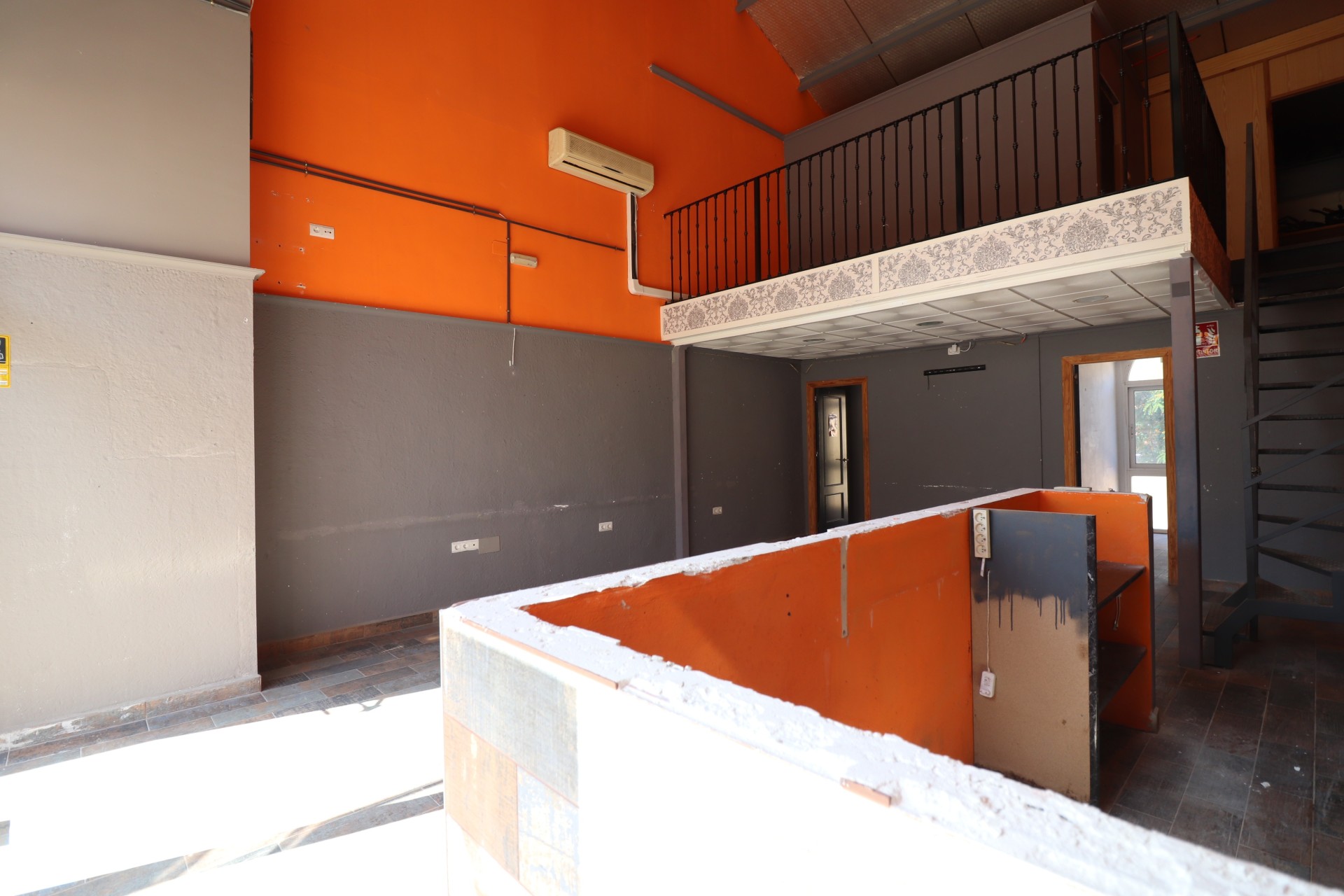 Resale - Kommerziell -
Algorfa - La Finca Golf Resort