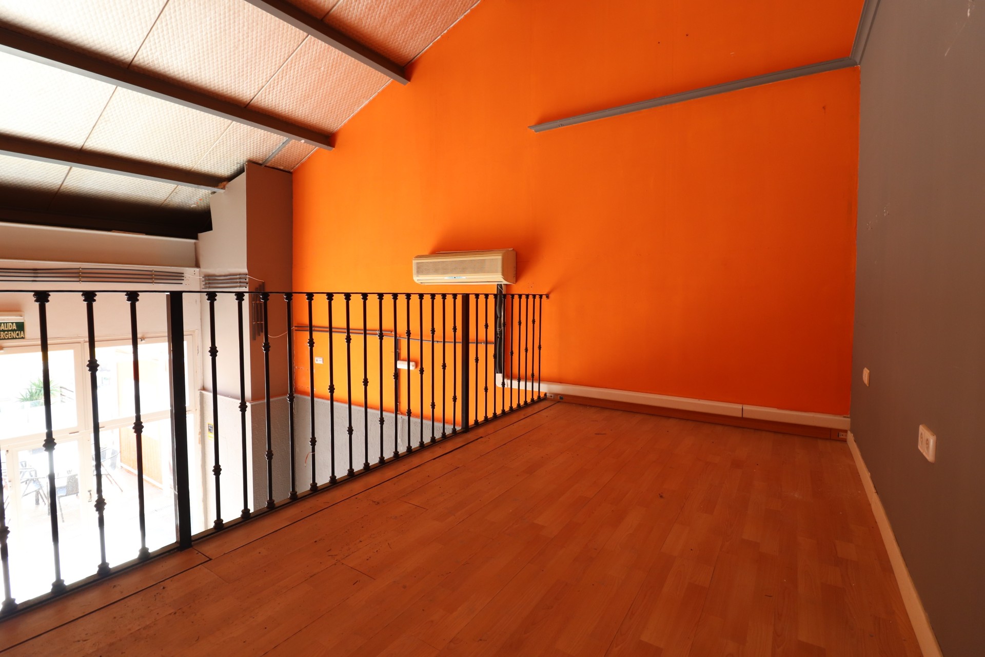 Resale - Kommerziell -
Algorfa - La Finca Golf Resort