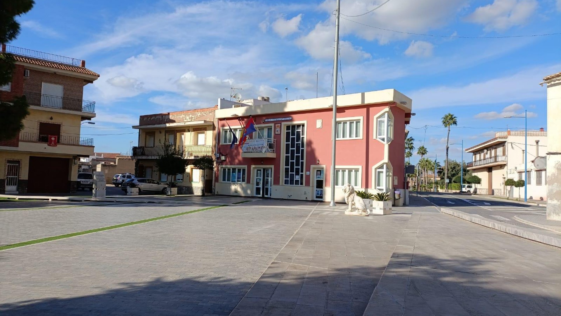 Resale - Kommerziell -
Benferri - PLAZA DE LA CONSTITUCION