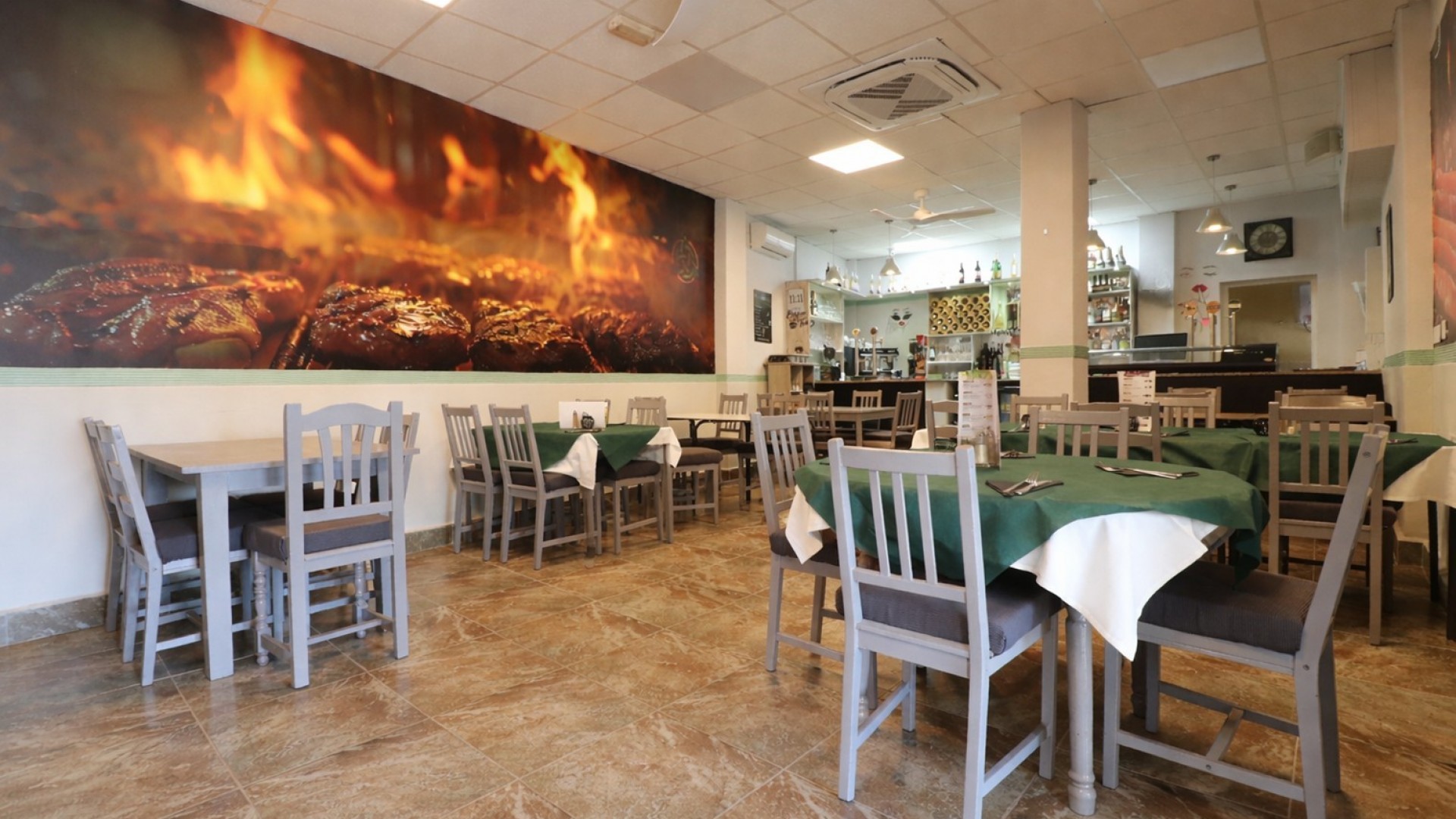 Resale - Kommerziell -
Catral - Catral - Town