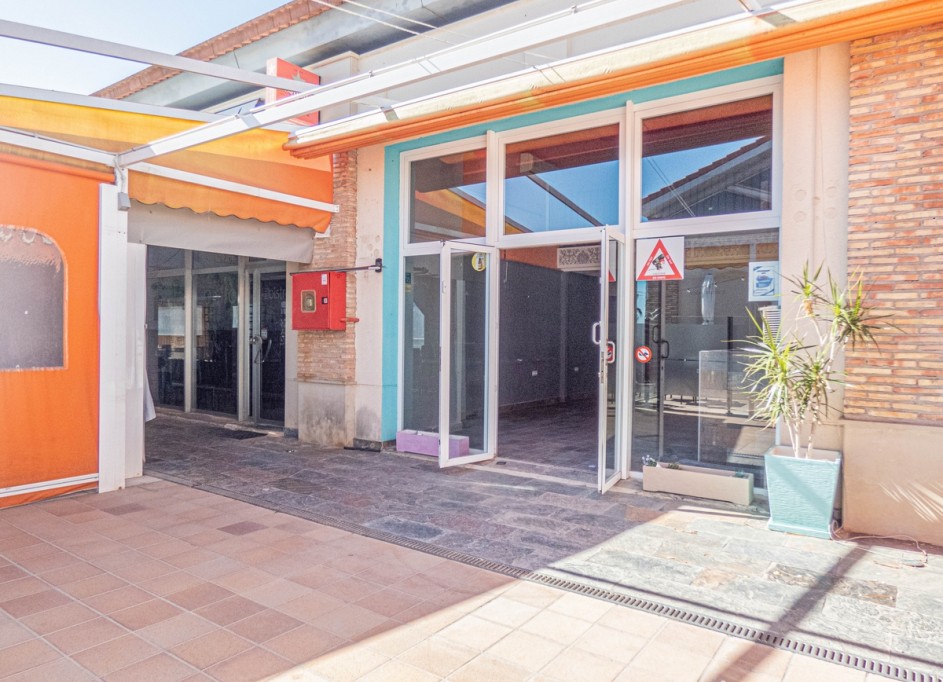 Resale - Kommerziell -
La Finca Golf - Algorfa