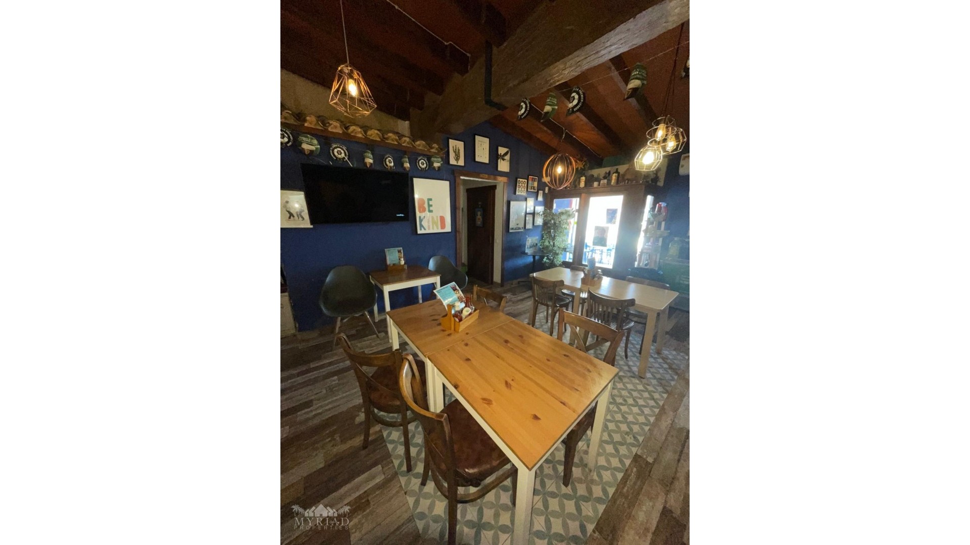 Resale - Kommerziell -
Pinoso - Pinoso Alicante