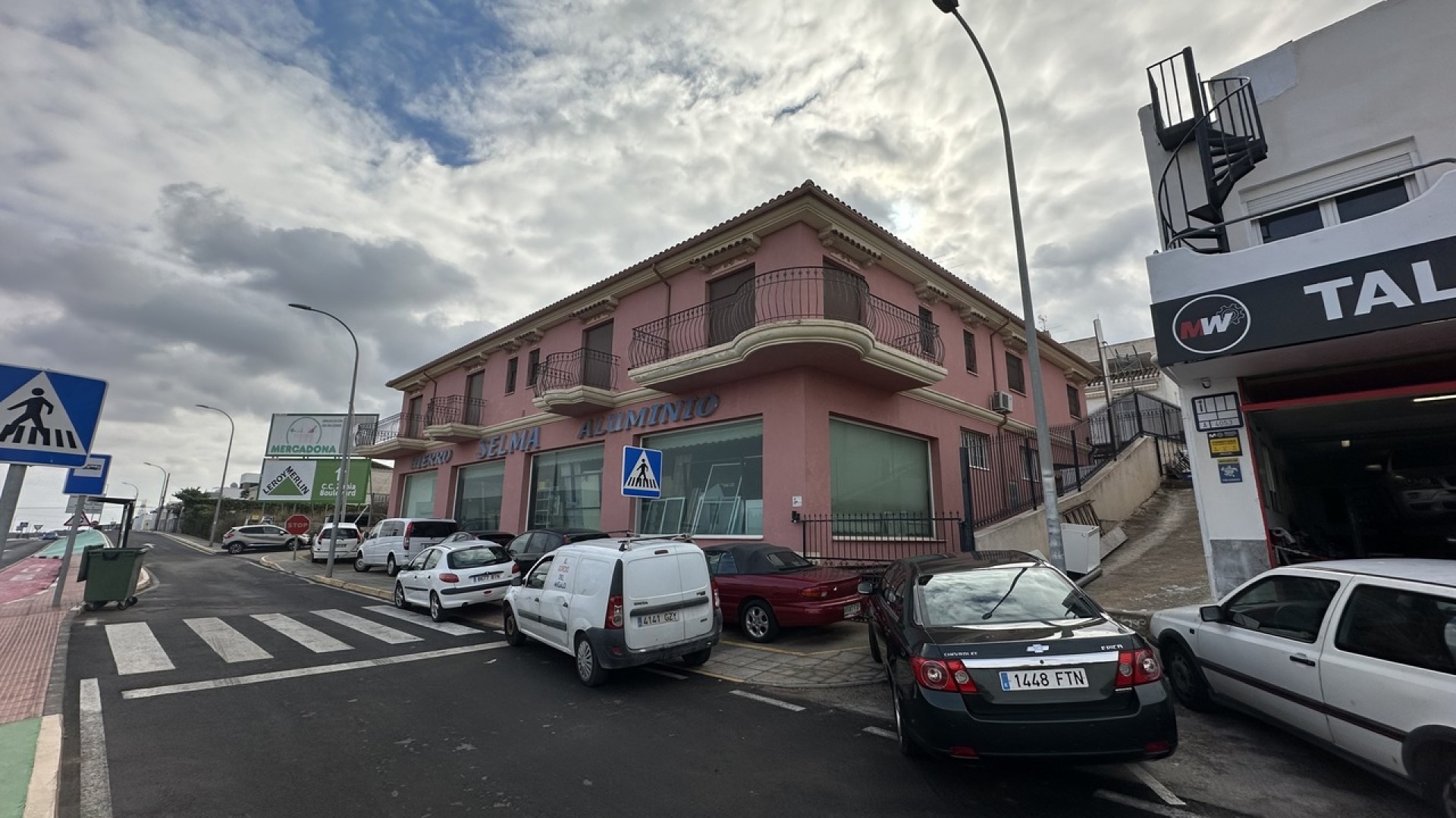 Resale - Kommerziell -
San Miguel de Salinas