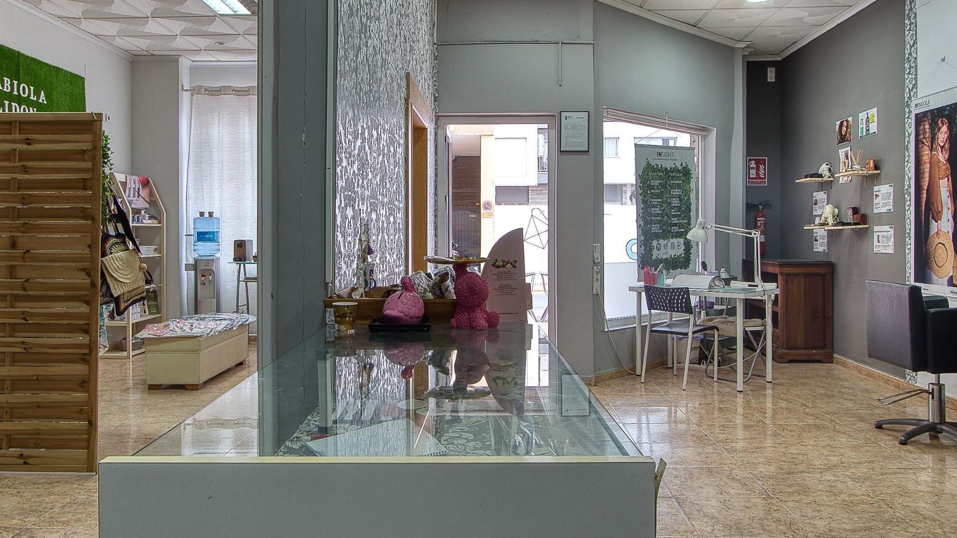 Resale - Kommerziell -
Torrevieja - La Mata