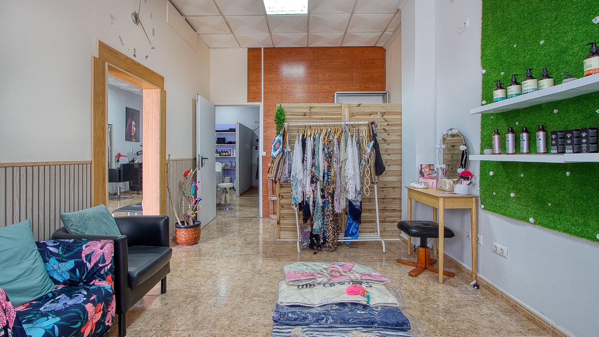 Resale - Kommerziell -
Torrevieja - La Mata