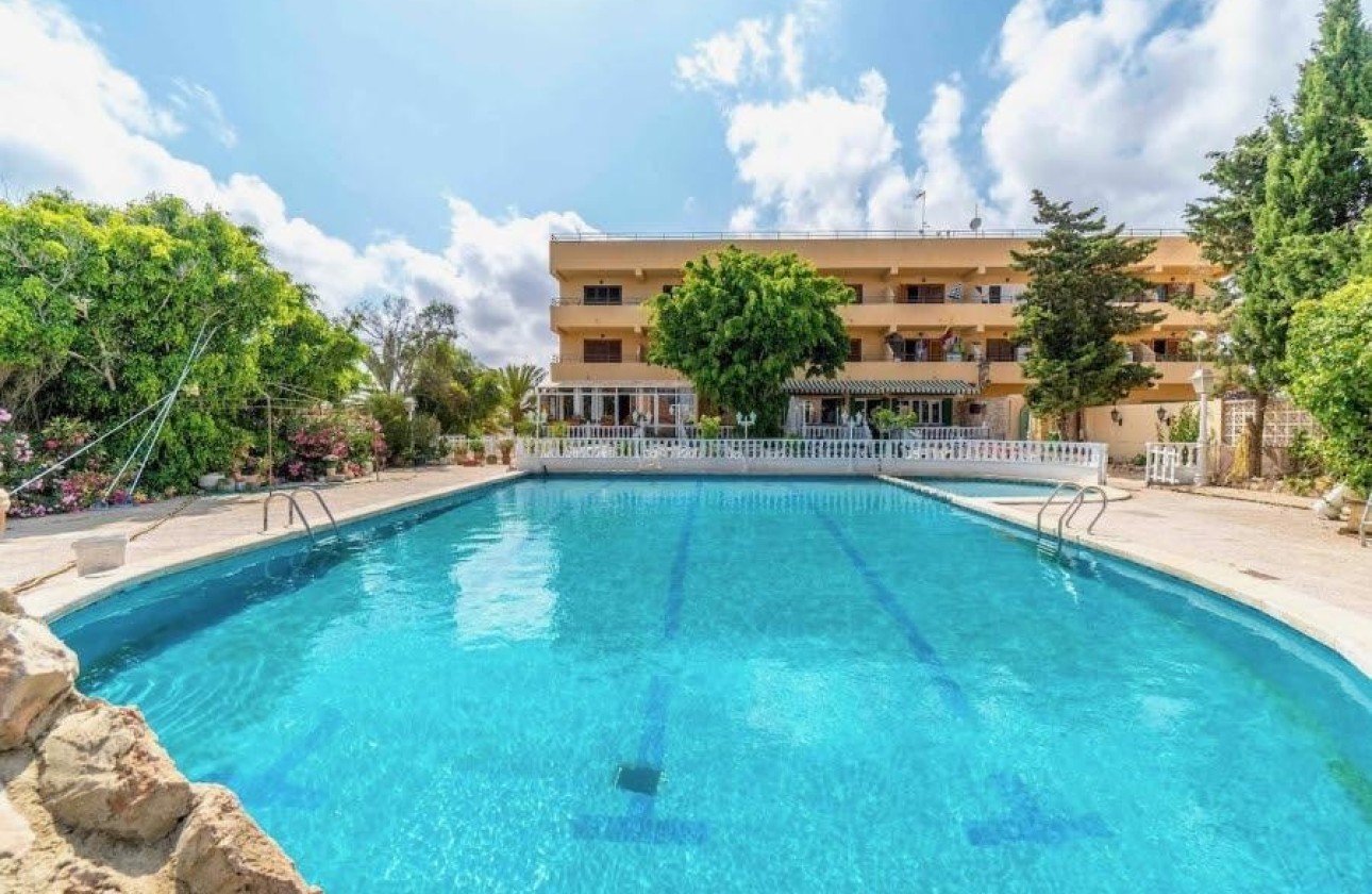 Resale - Kommerziell -
Torrevieja - Miramar - Torre Del Moro