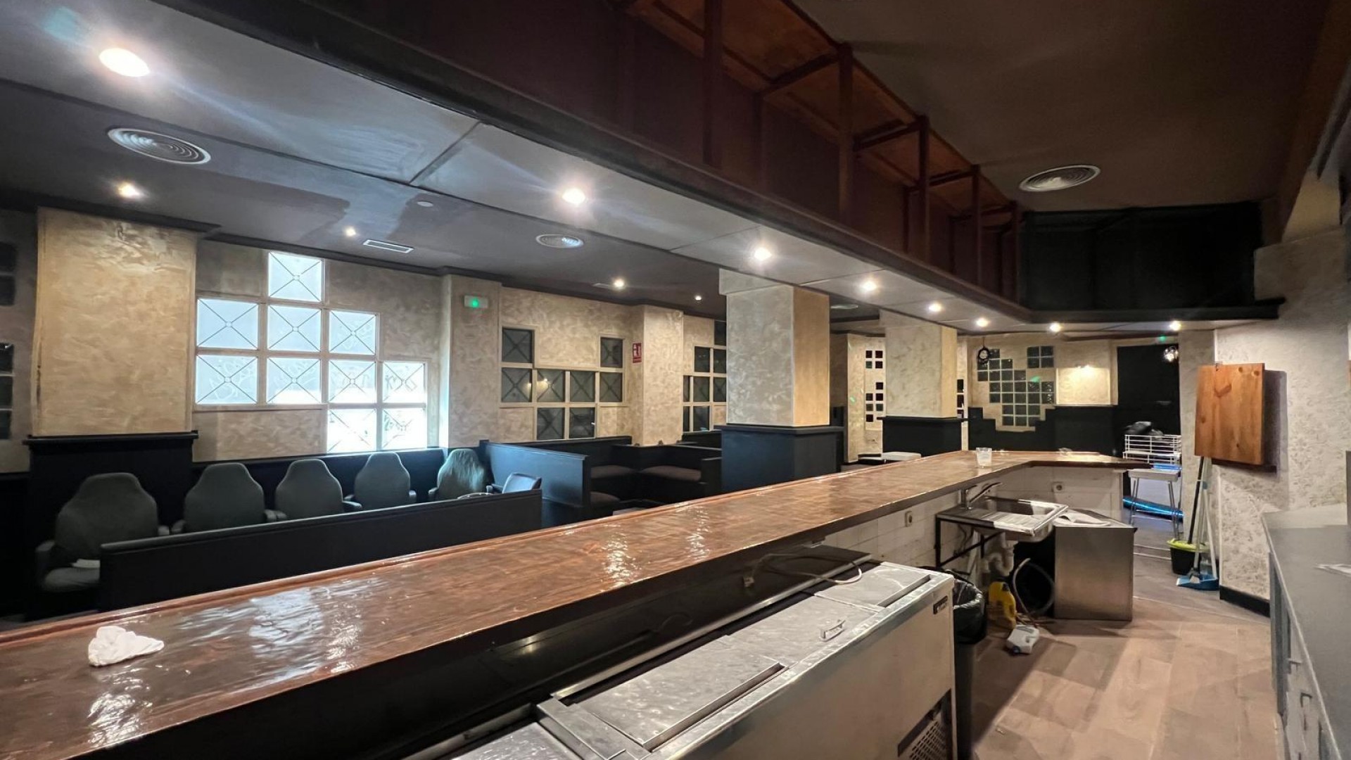 Resale - Kommerziell -
Torrevieja - Playa de los Naufragos