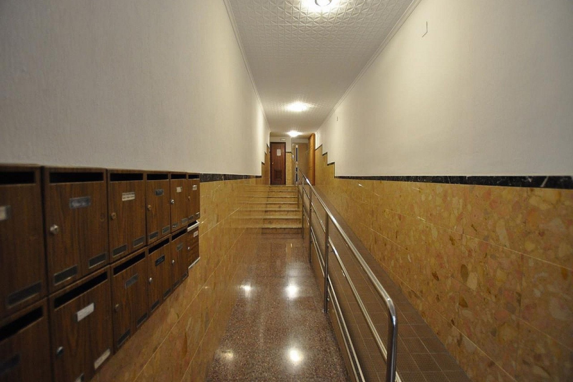 Resale - Kommerziell -
Villena