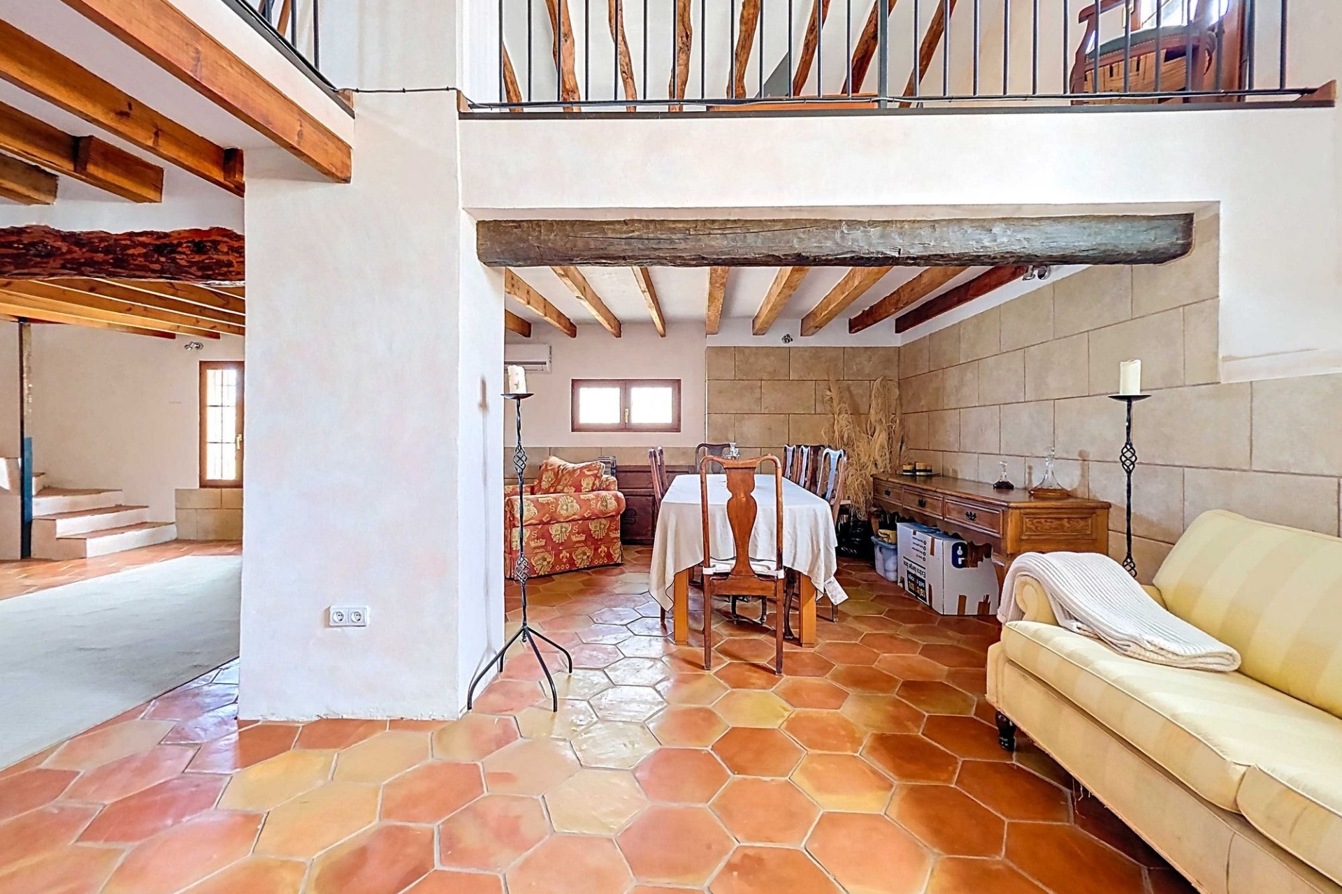 Resale -  -
La Alberquilla