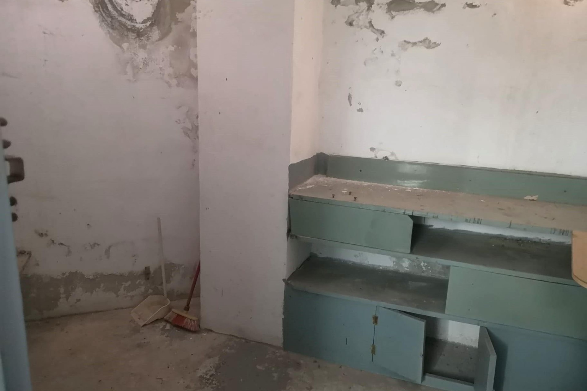 Resale - Lagerraum -
Torrevieja - Estacion de autobuses