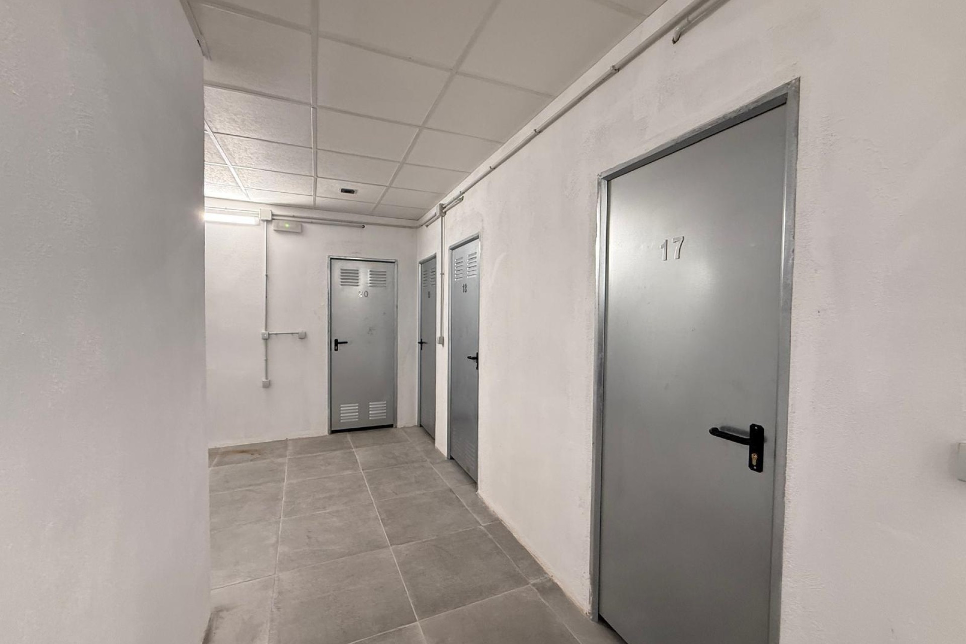 Resale - Lagerraum -
Torrevieja - Playa del Cura