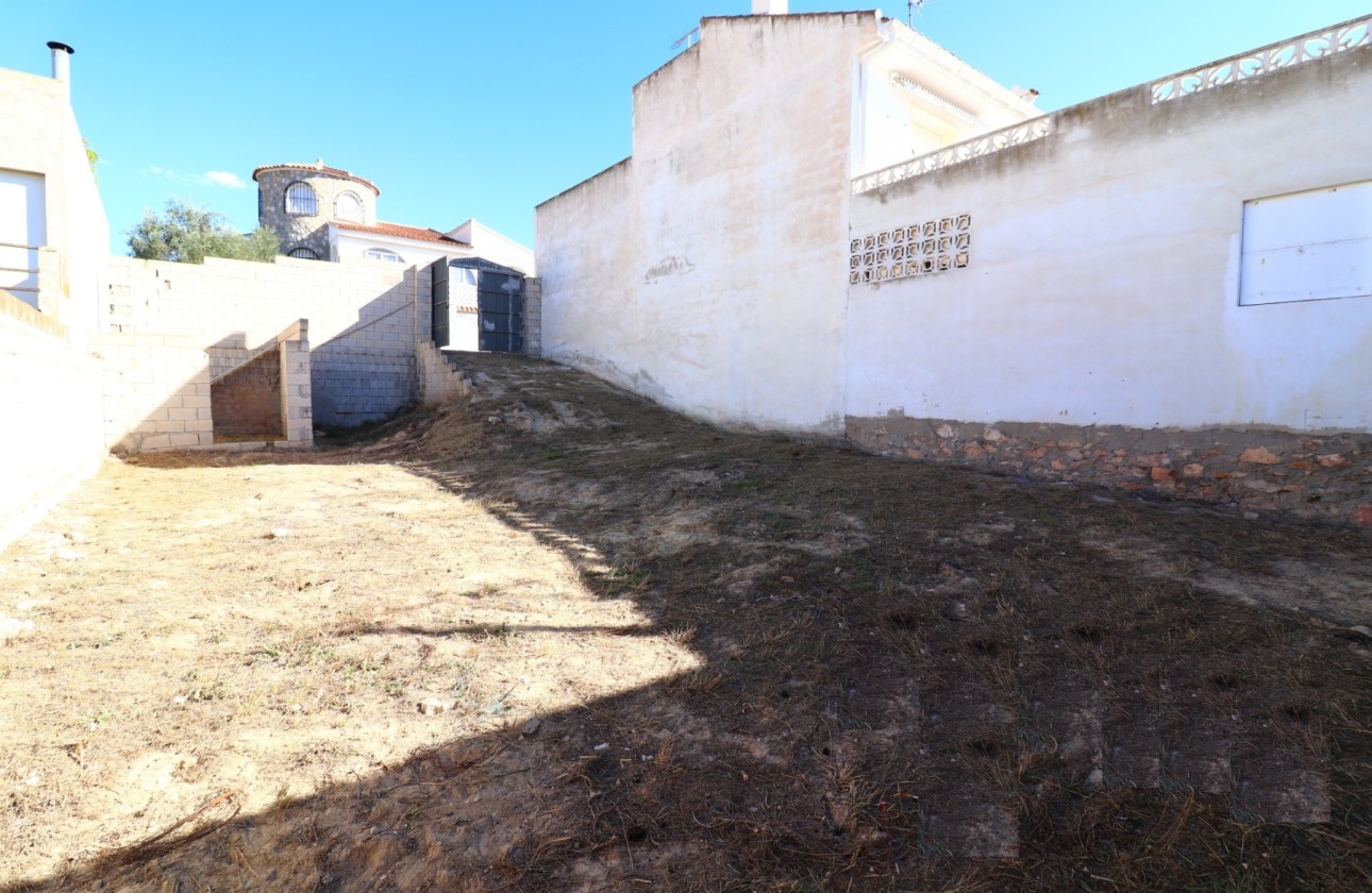 Resale - Plot / Land -
Benijofar - Benijofar - Village