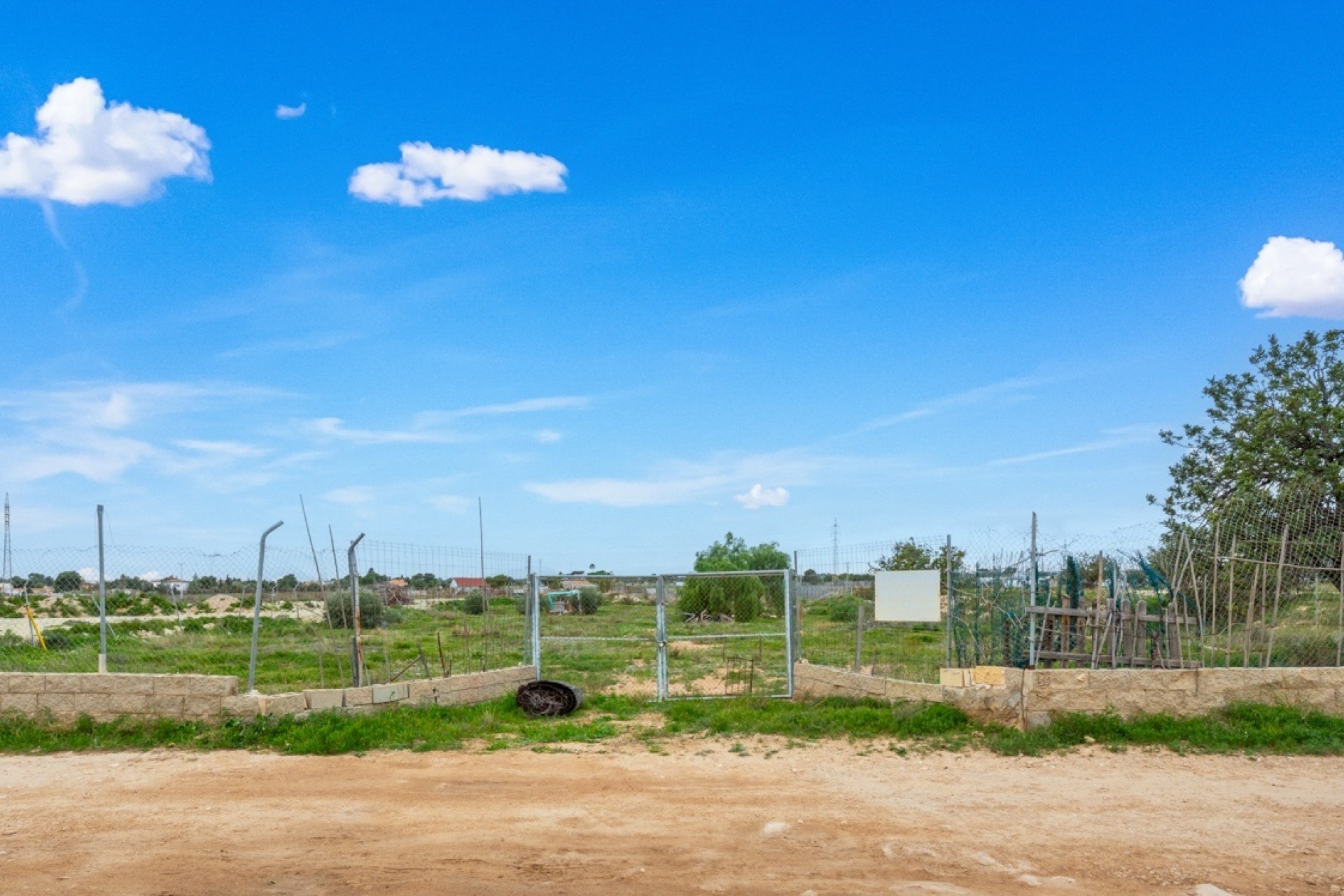 Resale - Plot / Land -
Mutxamel
