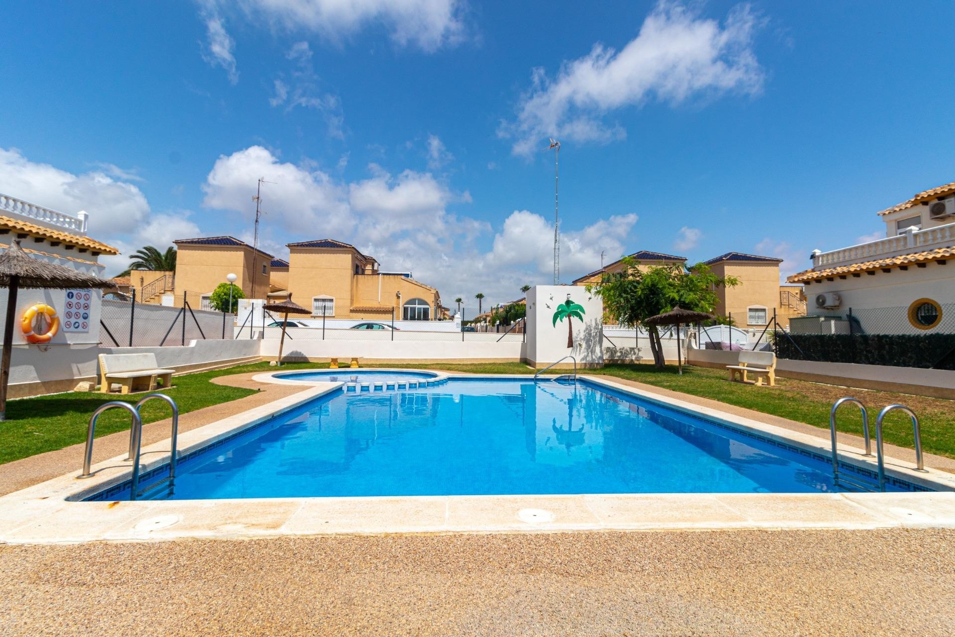 Resale - Reihenhaus -
Torrevieja - Los altos