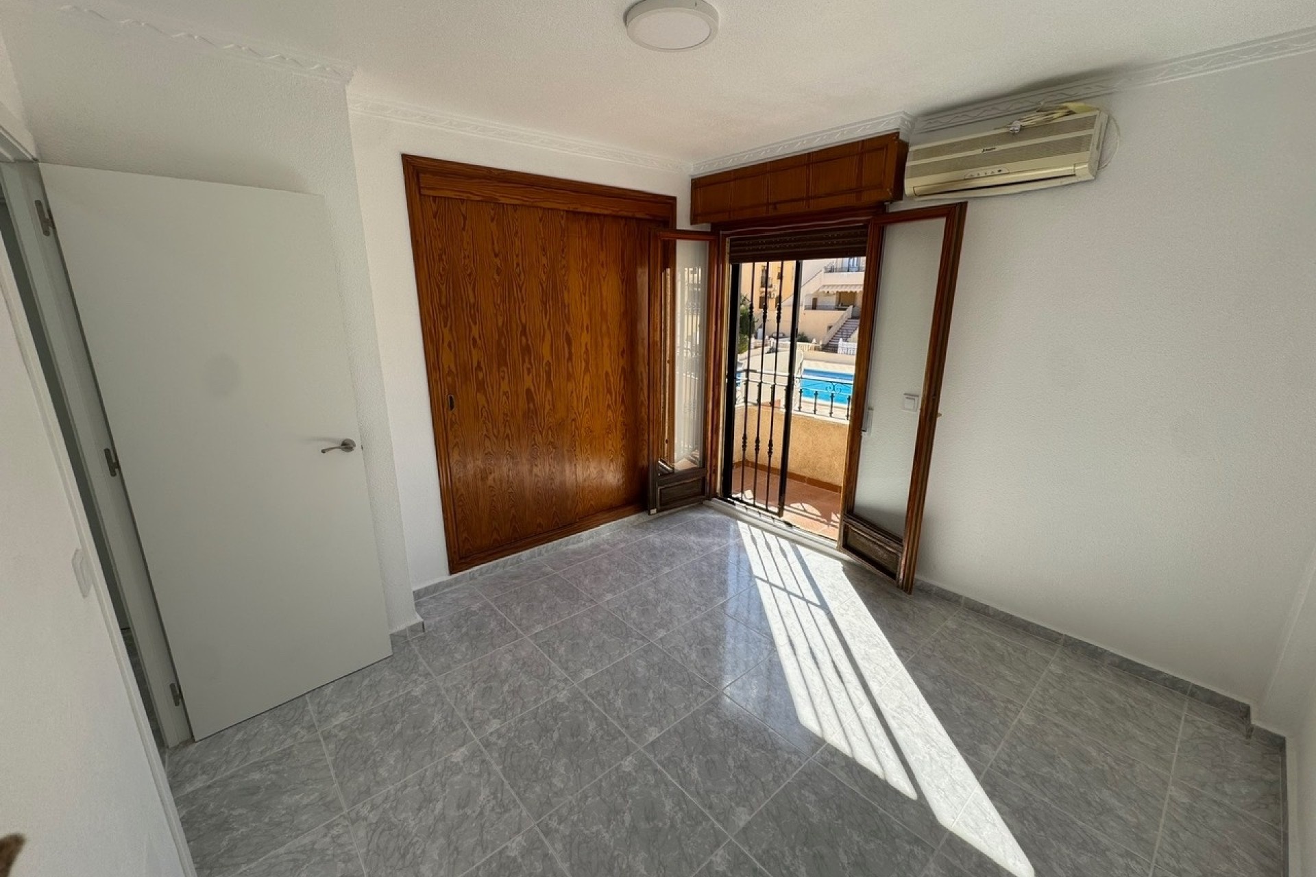 Resale - Reihenhaus -
Torrevieja - Los Frutales