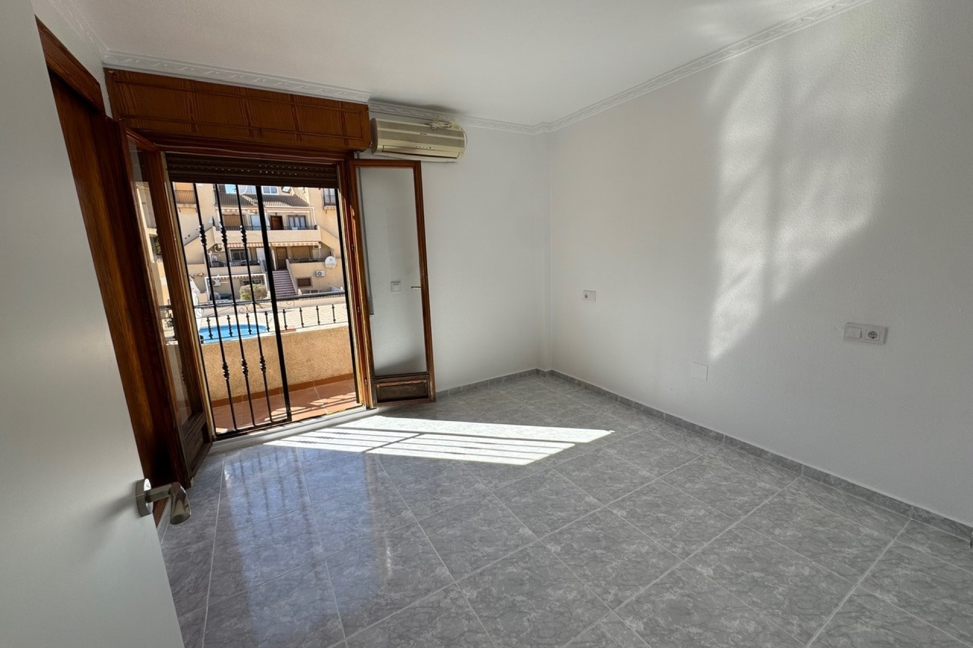 Resale - Reihenhaus -
Torrevieja - Los Frutales