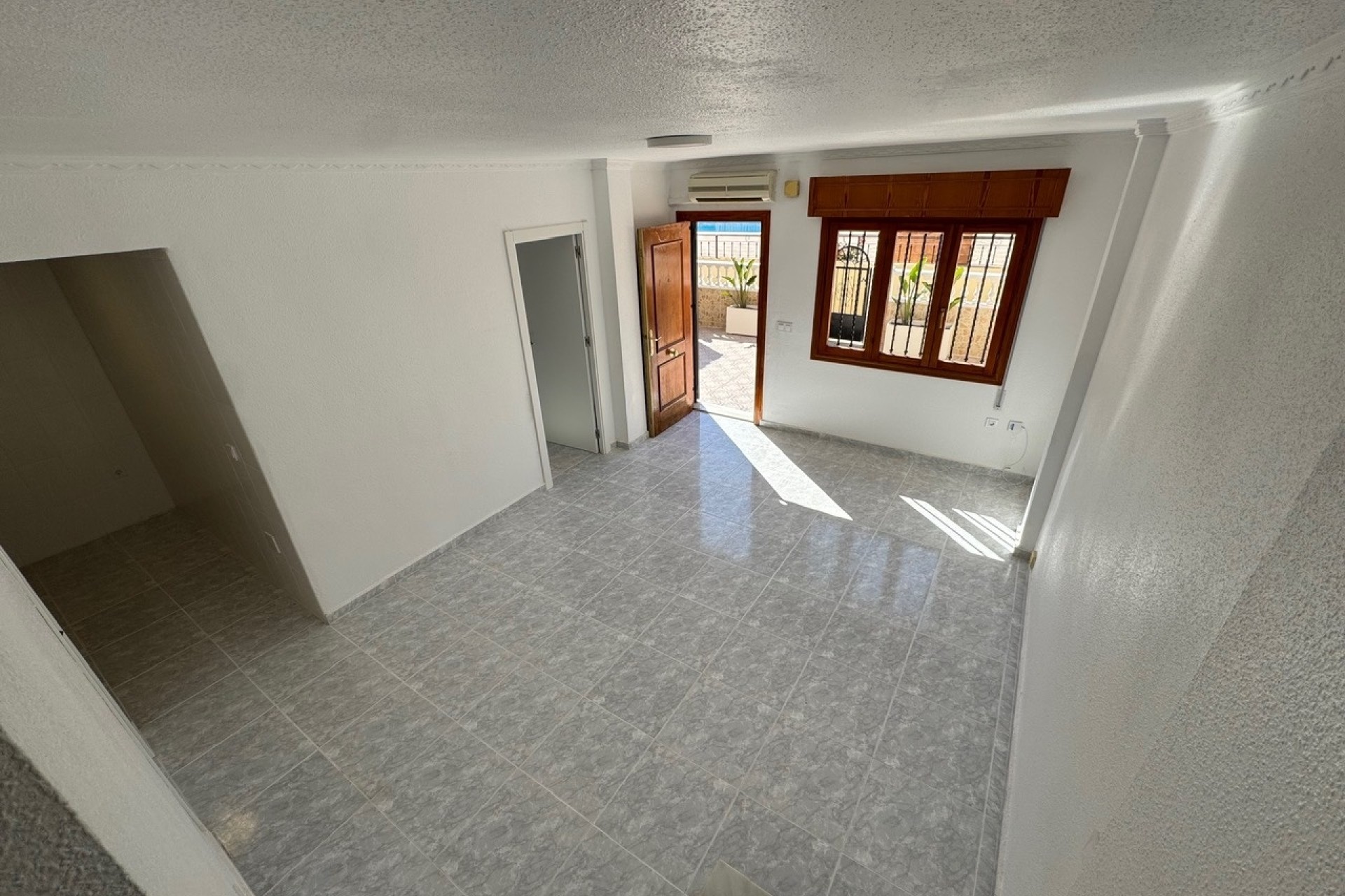 Resale - Reihenhaus -
Torrevieja - Los Frutales