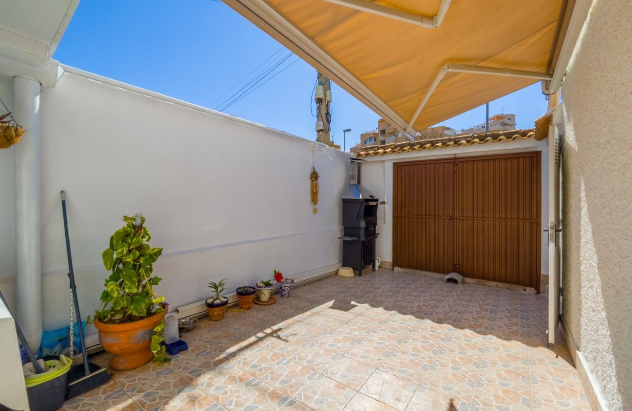 Resale - Reihenhaus -
Torrevieja - Nueva Torrevieja