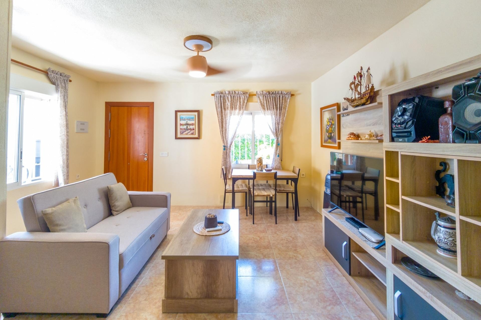 Resale - Reihenhaus -
Torrevieja - Nueva Torrevieja