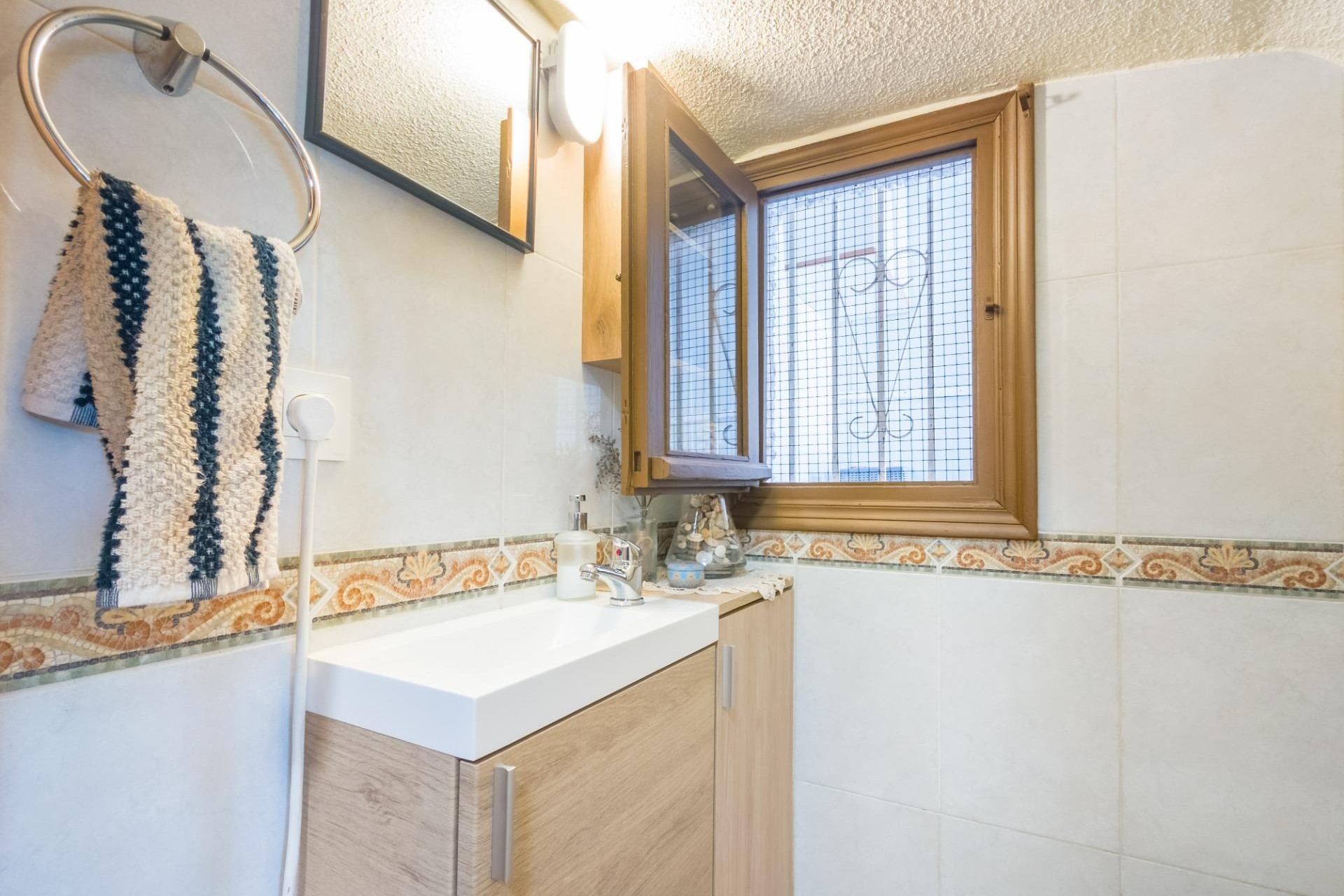 Resale - Reihenhaus -
Torrevieja - Nueva Torrevieja