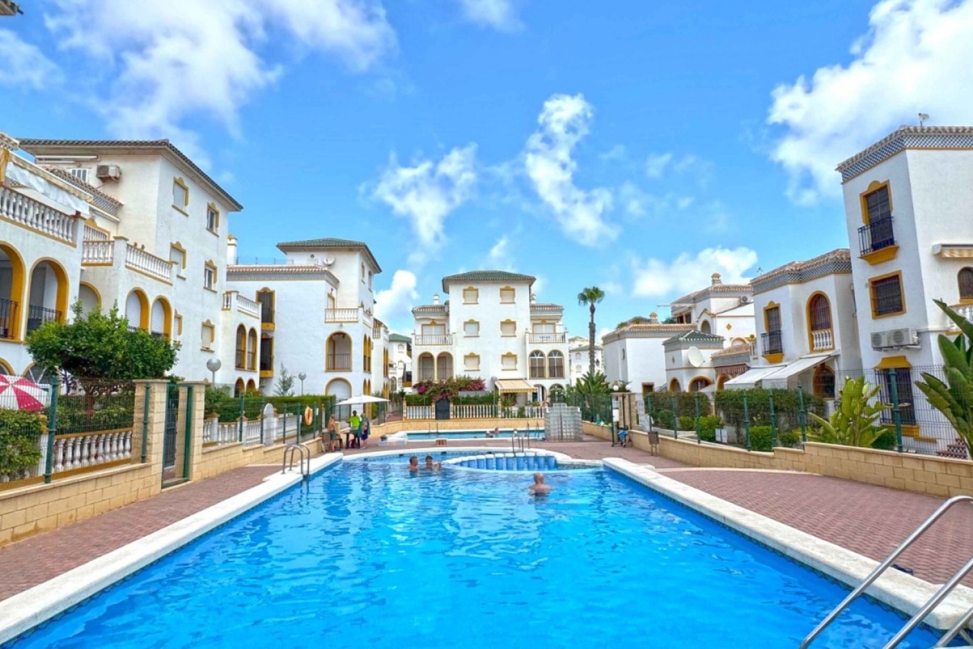 Resale - Reihenhaus -
Torrevieja - Torrelamata - La Mata