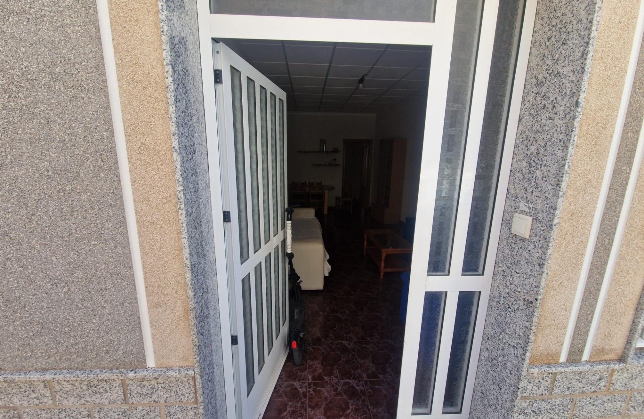Resale - Reihenhaus -
Torrevieja