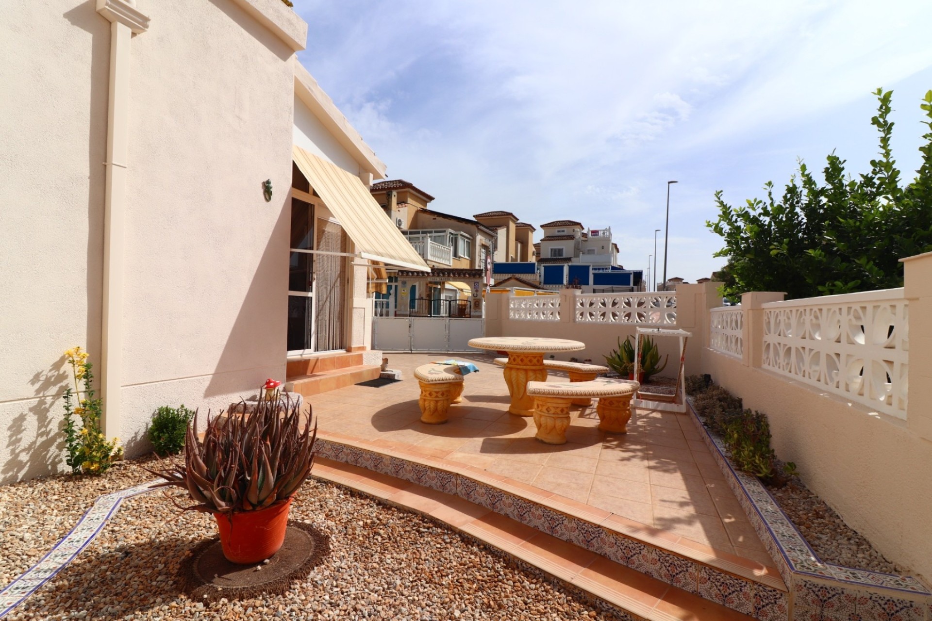 Resale - Semi Detached Villa -
Algorfa - Montebello
