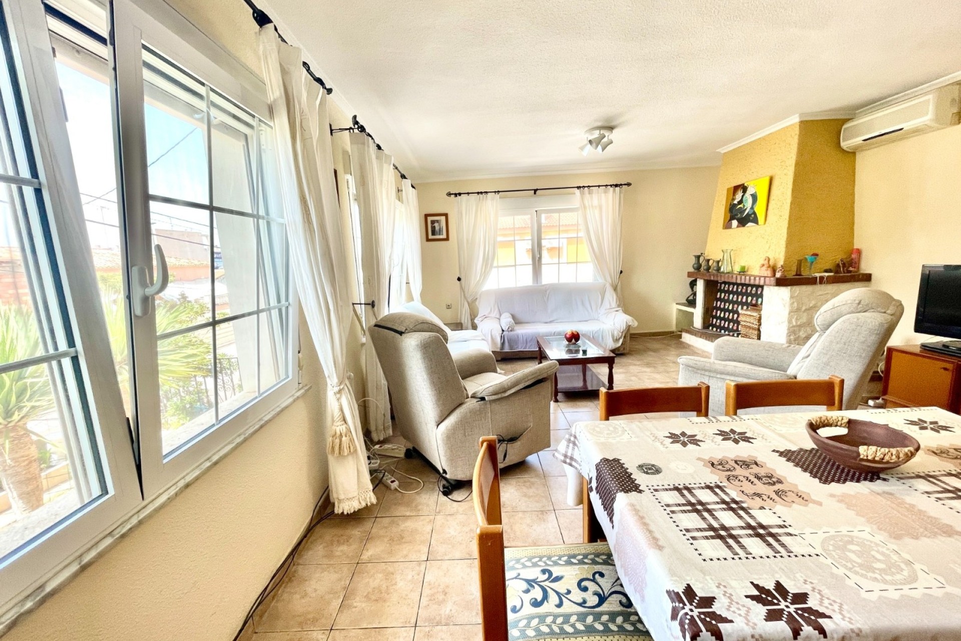 Resale - Semi Detached Villa -
Benijofar - Pueblo
