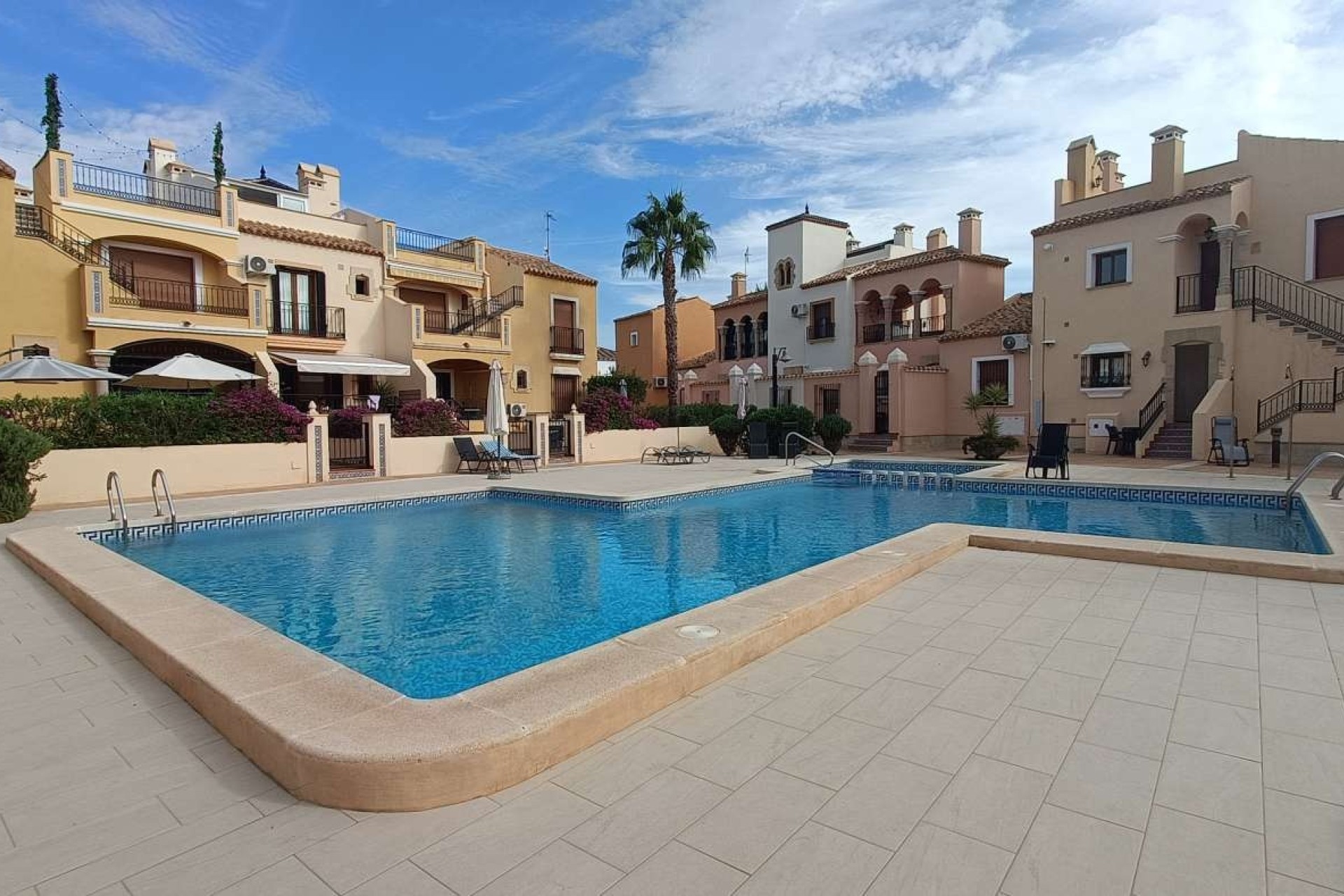 Resale - Semi Detached Villa -
La Finca Golf - La Finca Golf Resort