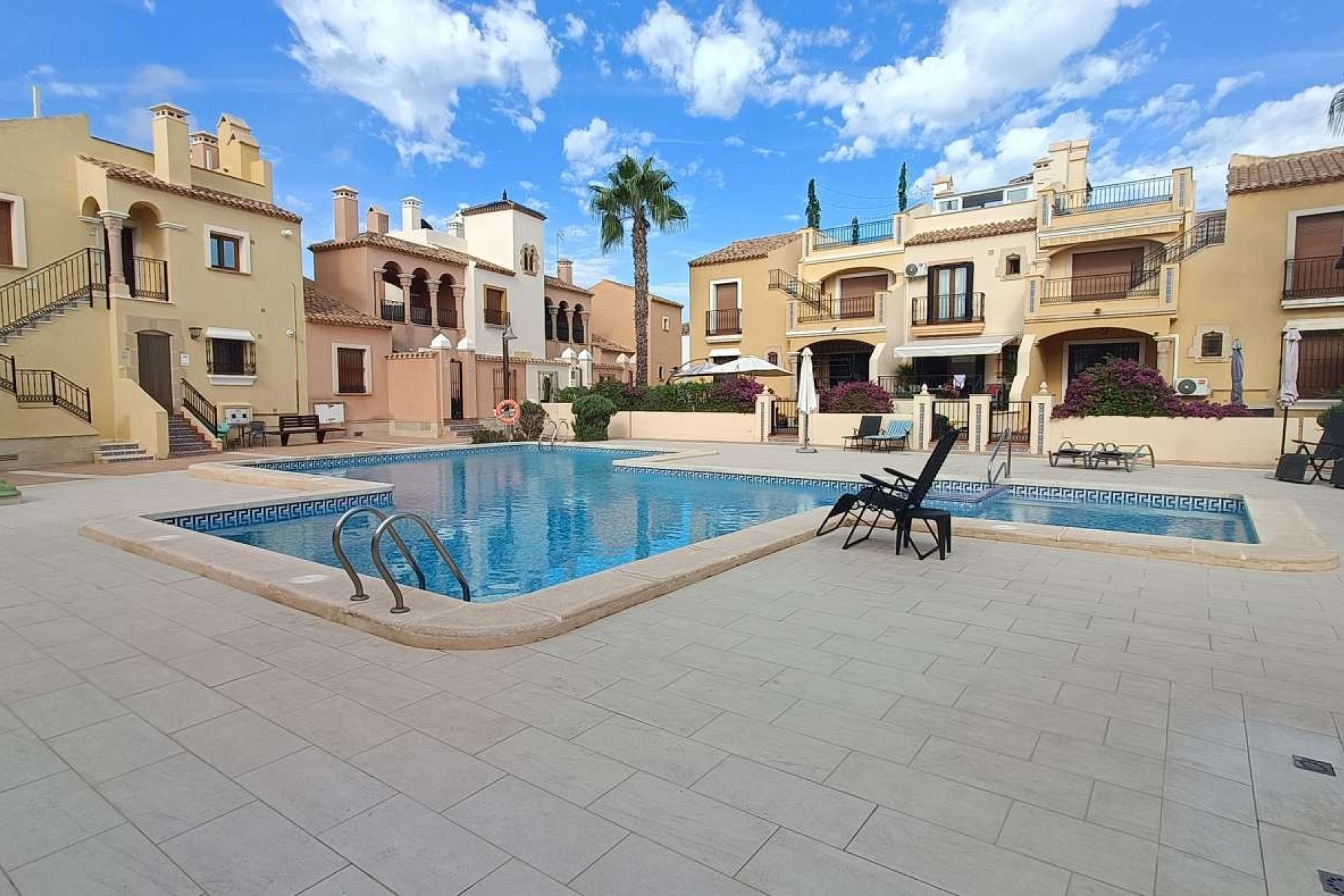 Resale - Semi Detached Villa -
La Finca Golf - La Finca Golf Resort
