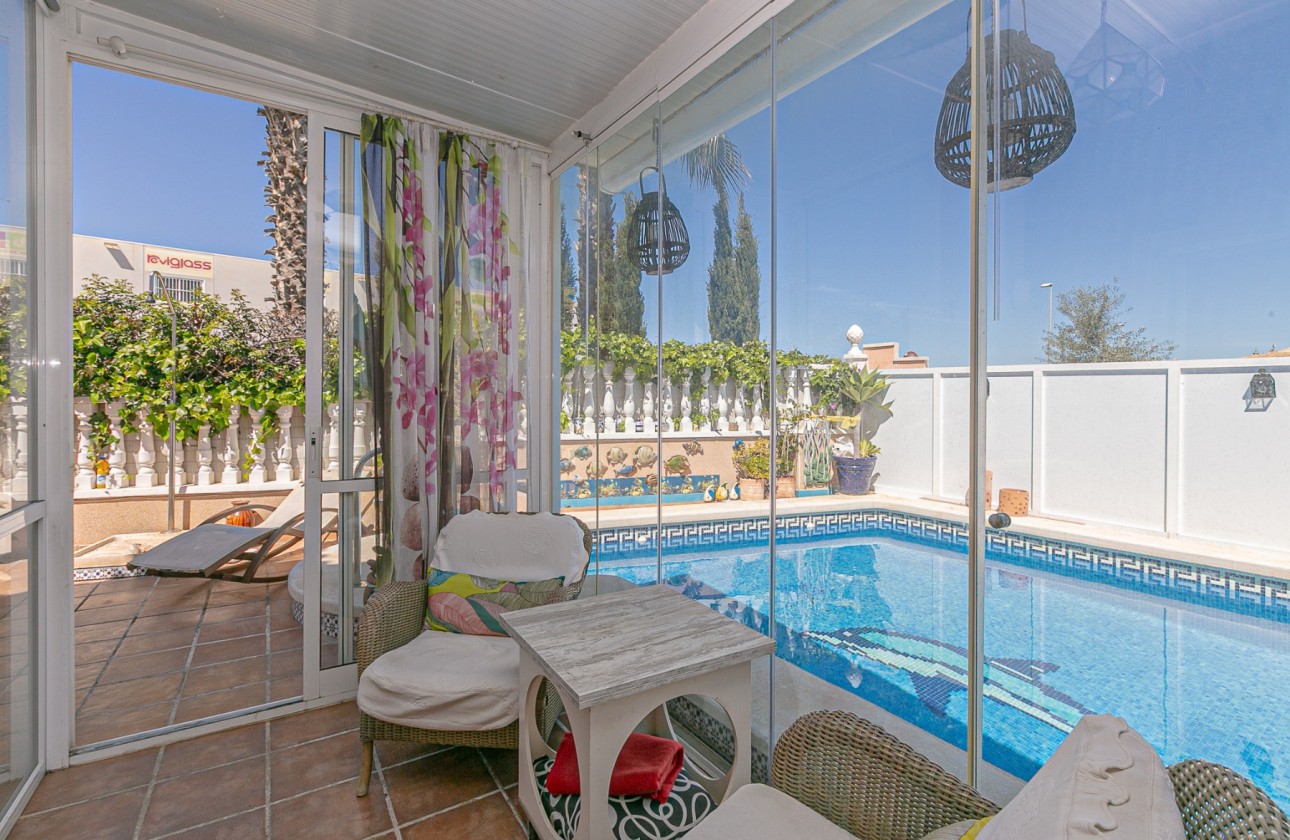 Resale - Semi Detached Villa -
La Zenia