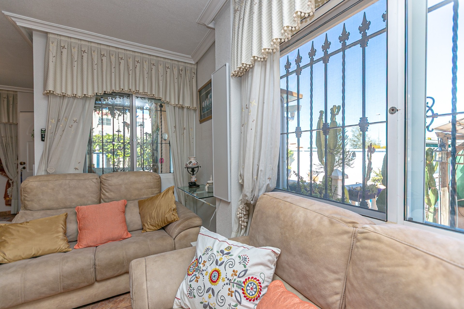 Resale - Semi Detached Villa -
La Zenia