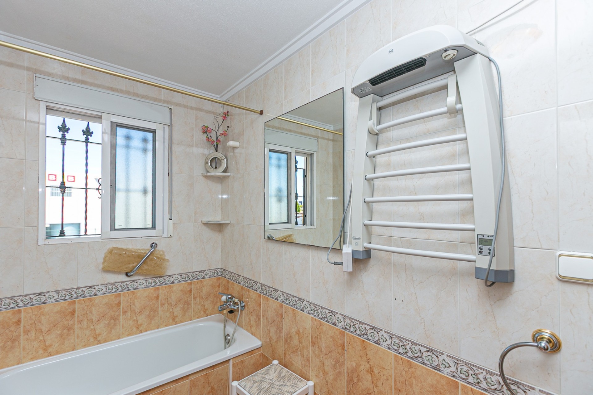 Resale - Semi Detached Villa -
La Zenia