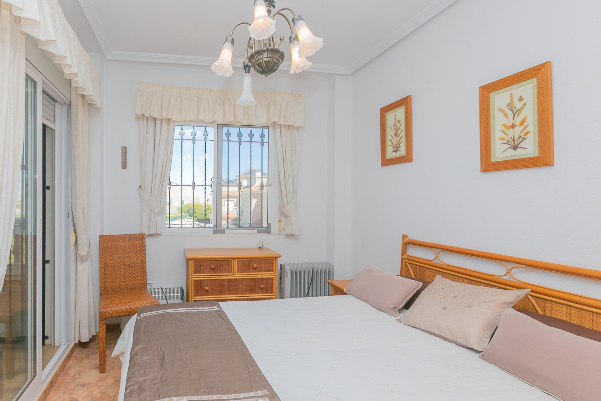 Resale - Semi Detached Villa -
La Zenia