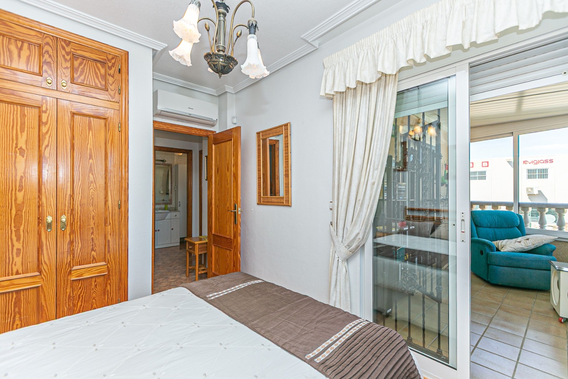 Resale - Semi Detached Villa -
La Zenia