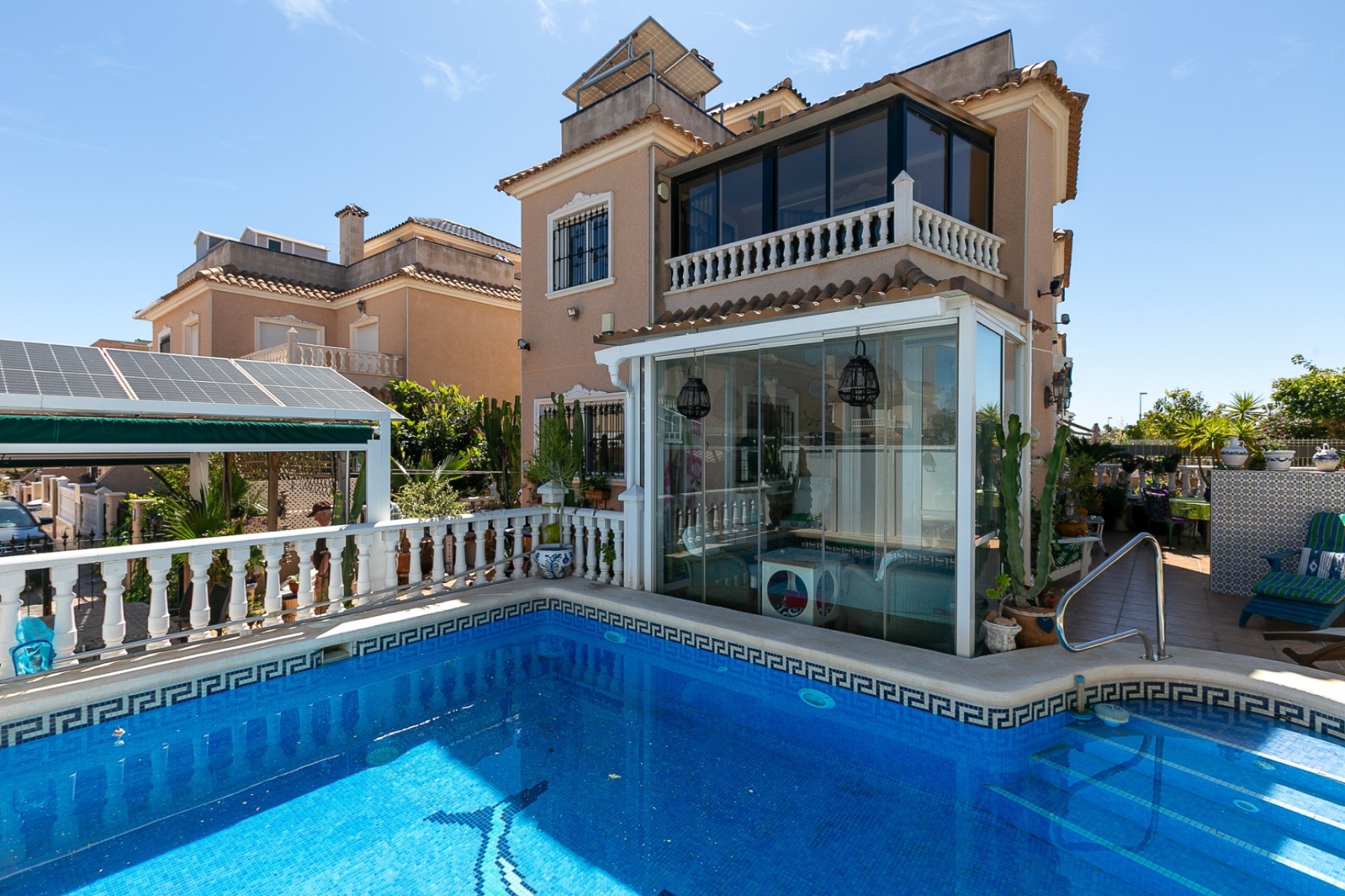 Resale - Semi Detached Villa -
La Zenia