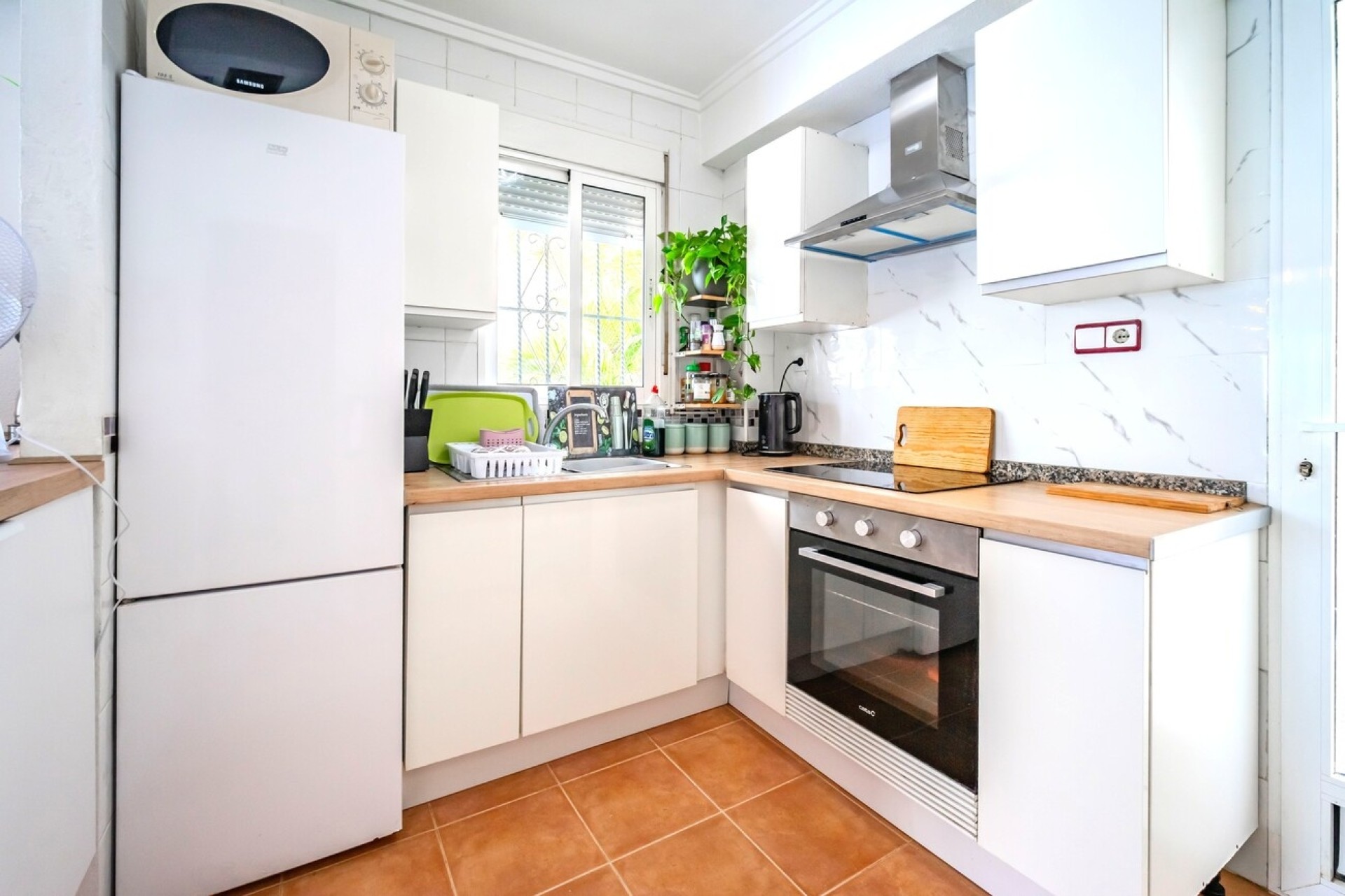 Resale - Semi Detached Villa -
Los Altos - Res Valle de los pinos