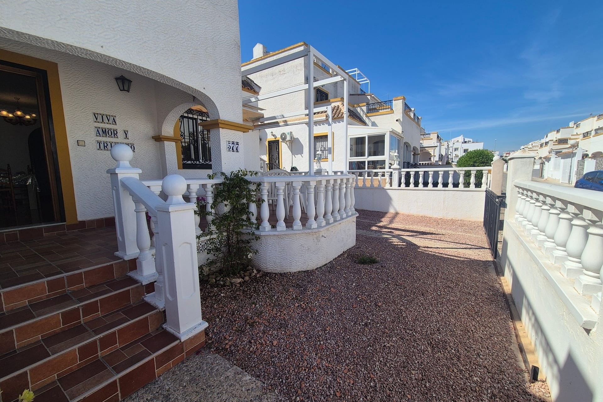 Resale - Semi Detached Villa -
Los Altos