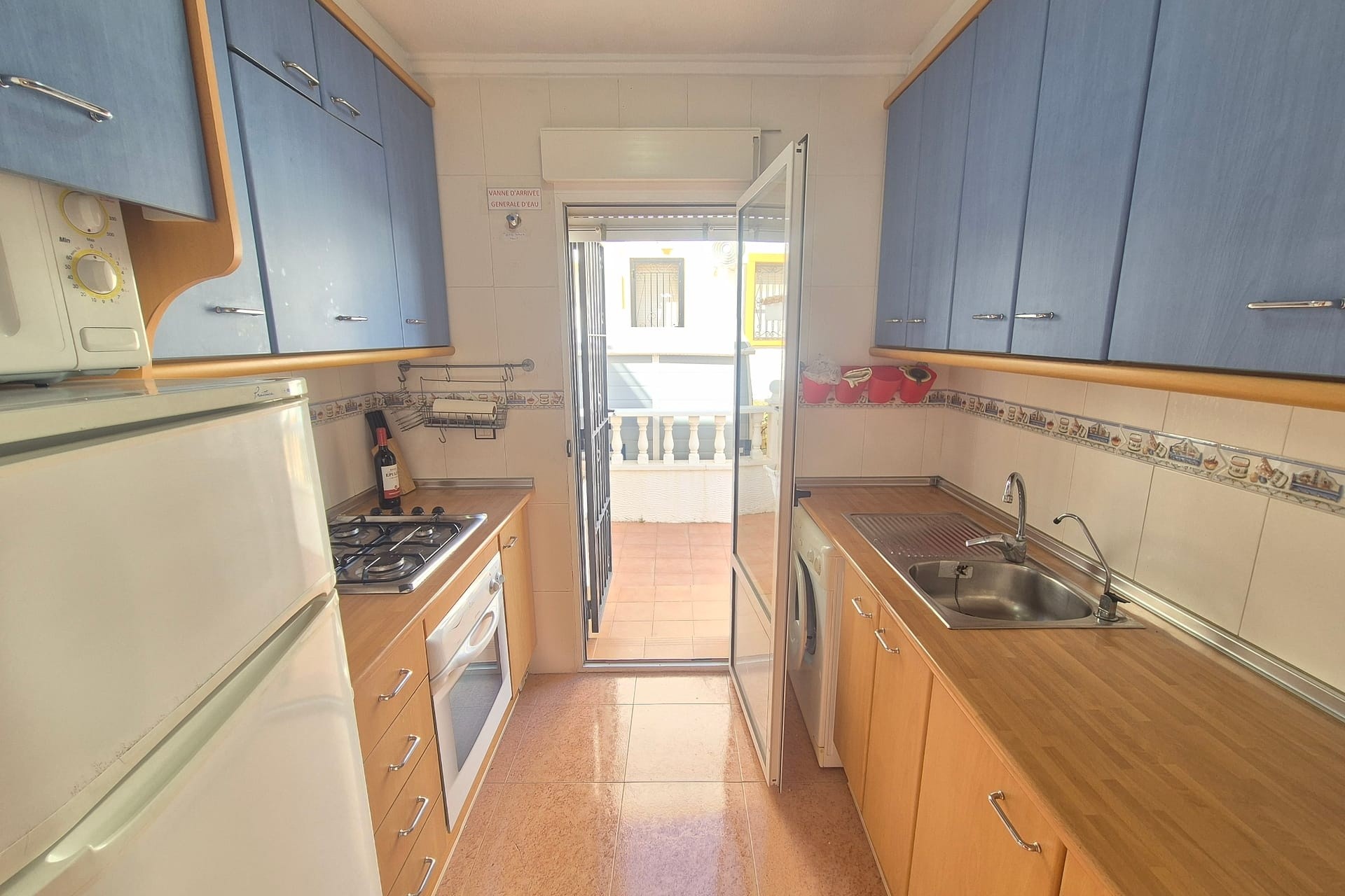 Resale - Semi Detached Villa -
Los Altos