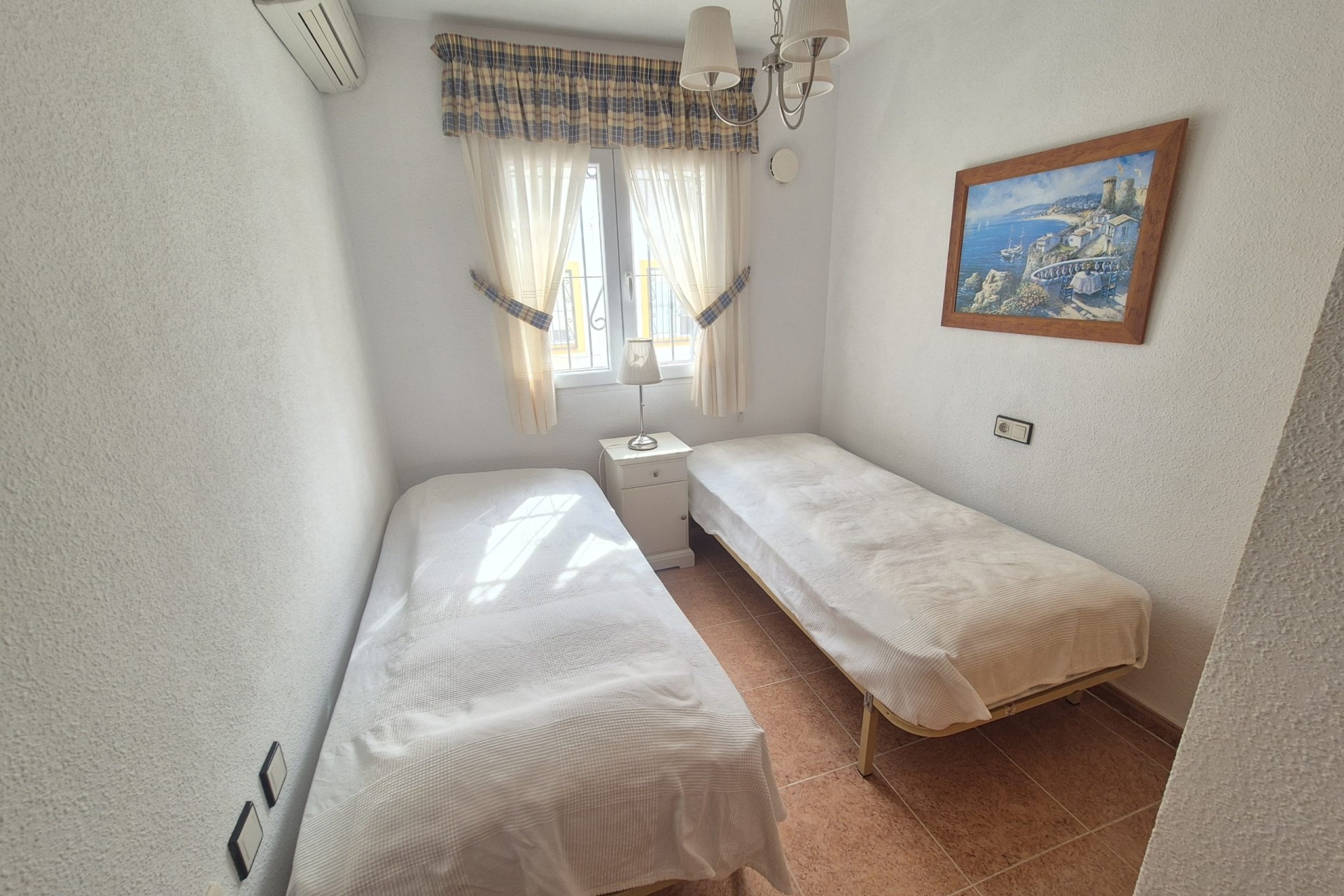 Resale - Semi Detached Villa -
Los Altos
