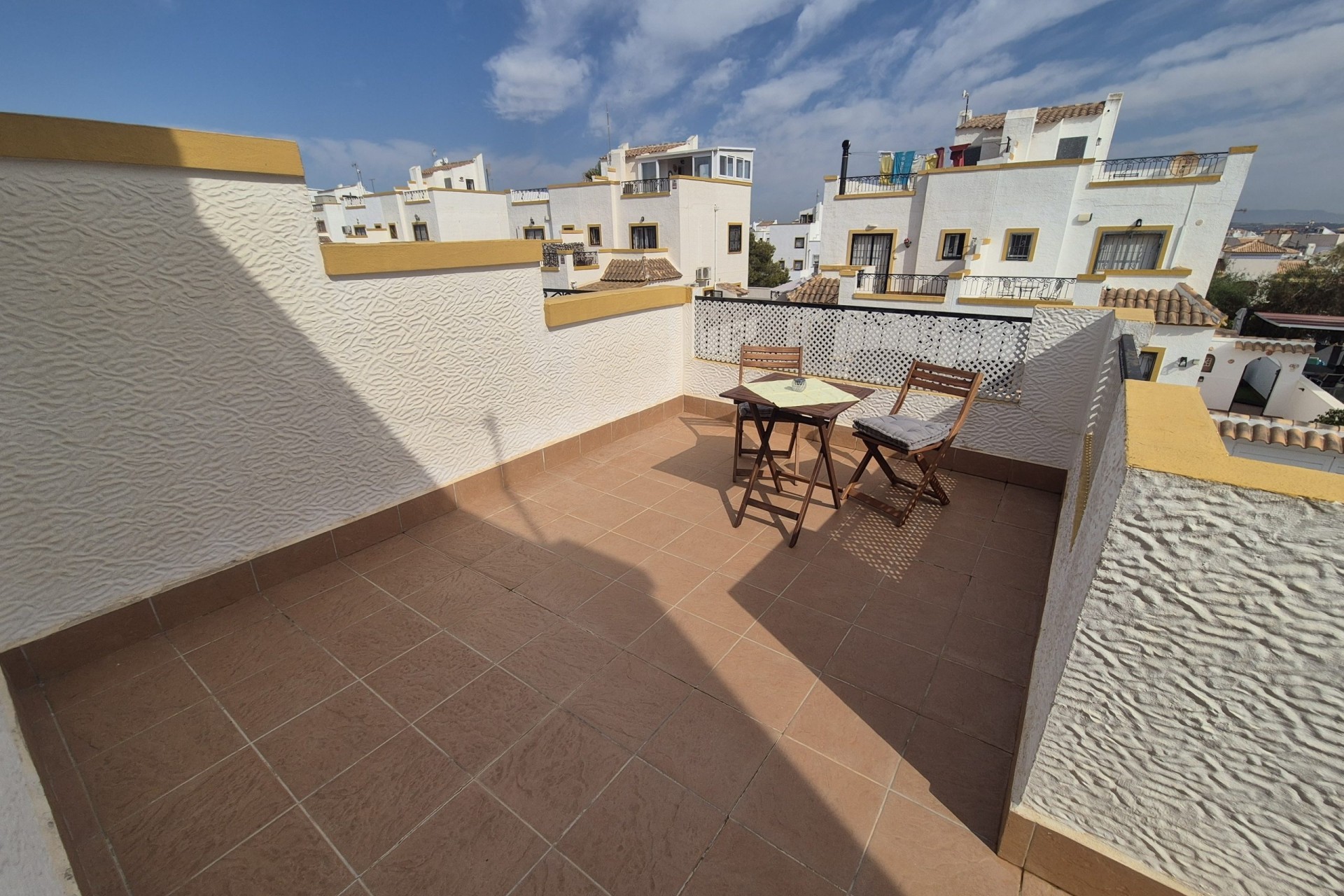 Resale - Semi Detached Villa -
Los Altos