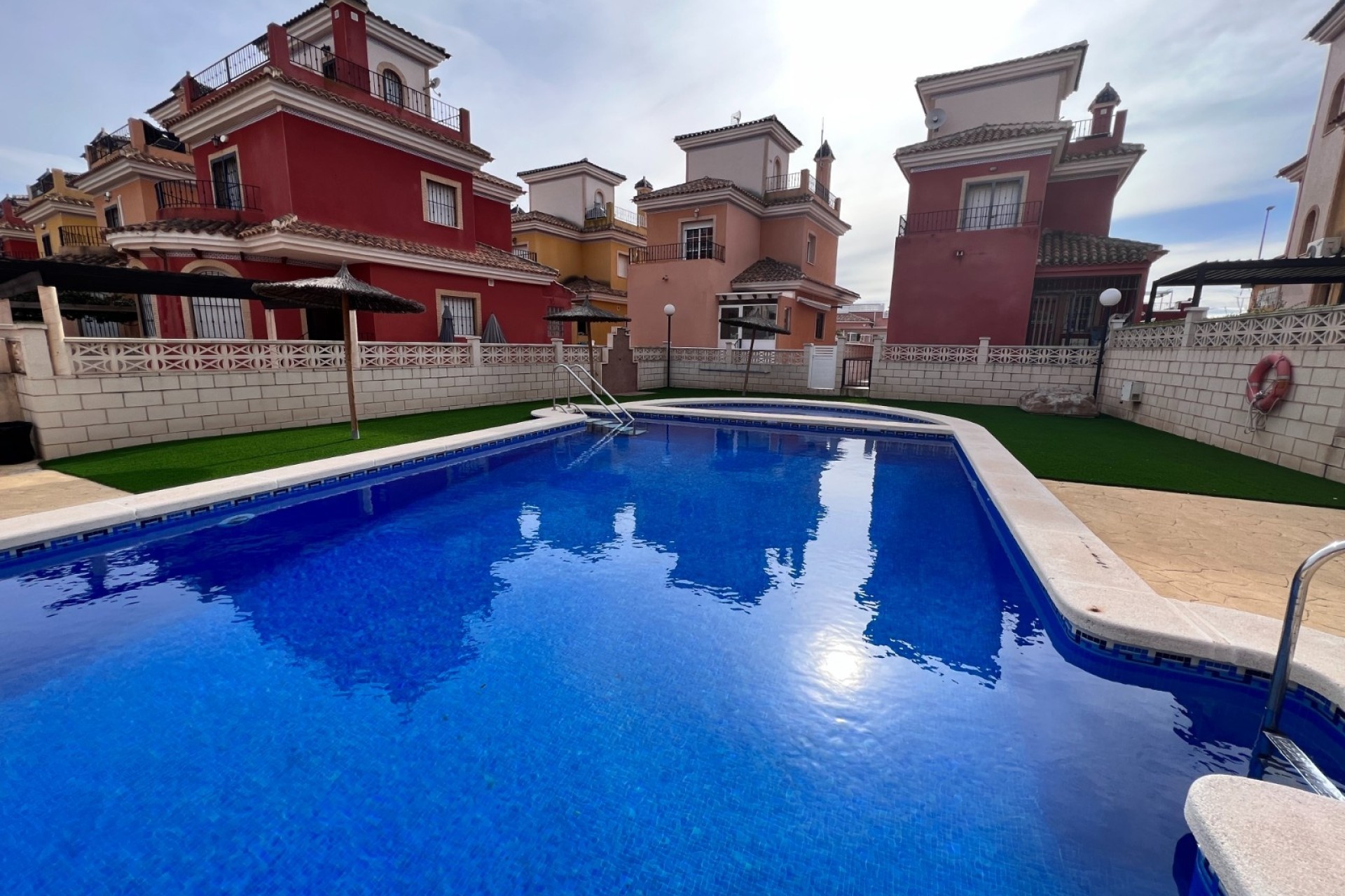 Resale - Semi Detached Villa -
Los Montesinos - La Herrada