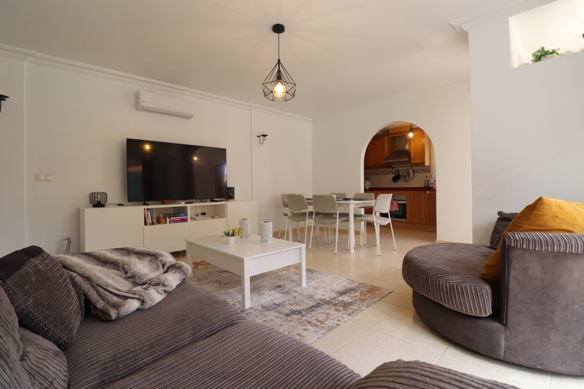 Resale - Semi Detached Villa -
Los Montesinos - La Herrada
