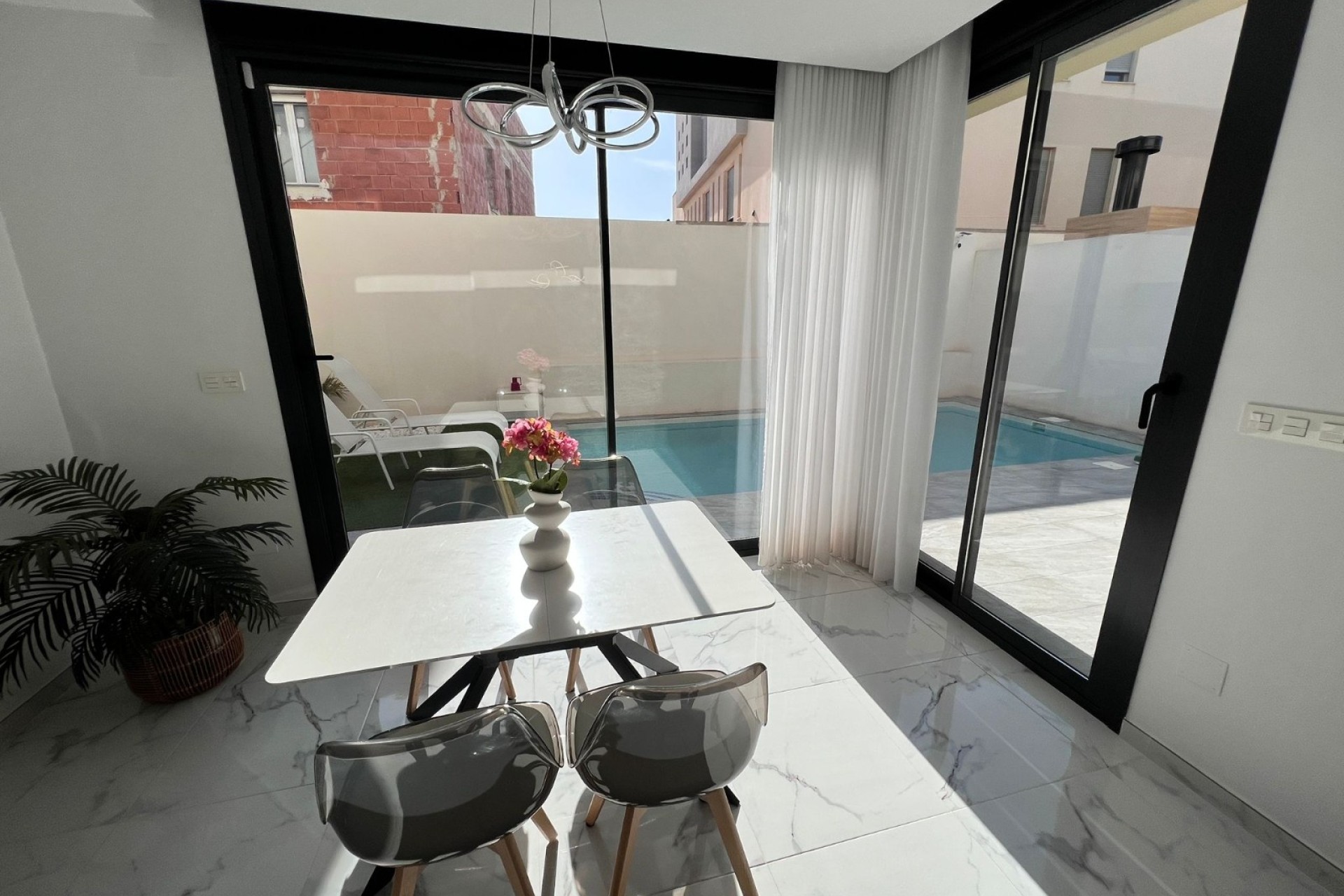 Resale - Semi Detached Villa -
Los Montesinos - La Herrada