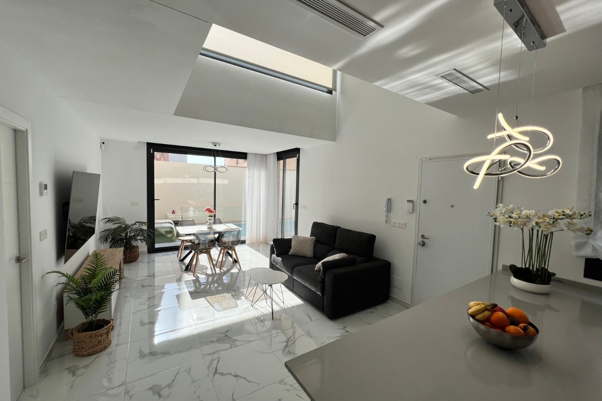Resale - Semi Detached Villa -
Los Montesinos - La Herrada