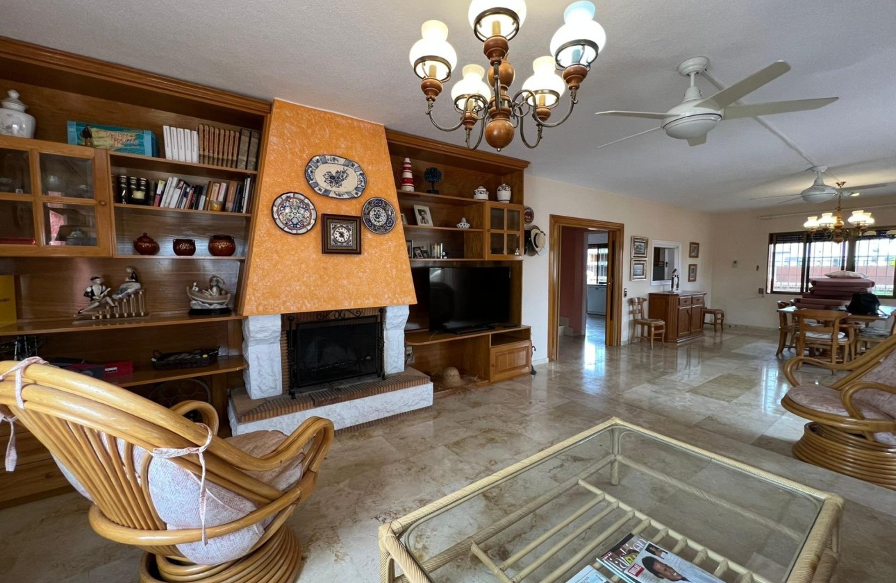 Resale - Semi Detached Villa -
Orihuela Costa - Cabo Roig