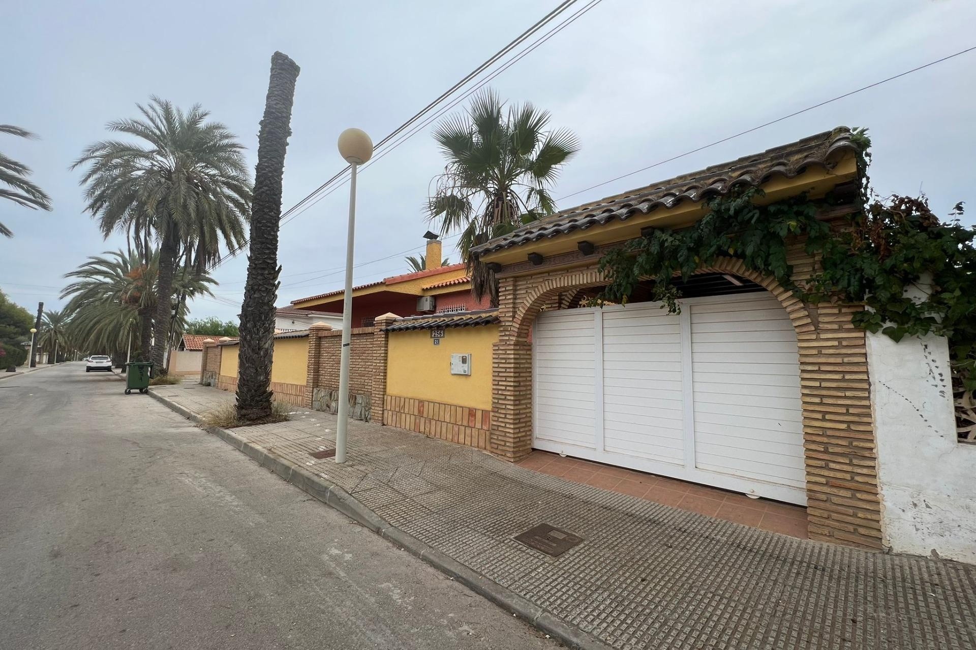 Resale - Semi Detached Villa -
Orihuela Costa - Cabo Roig